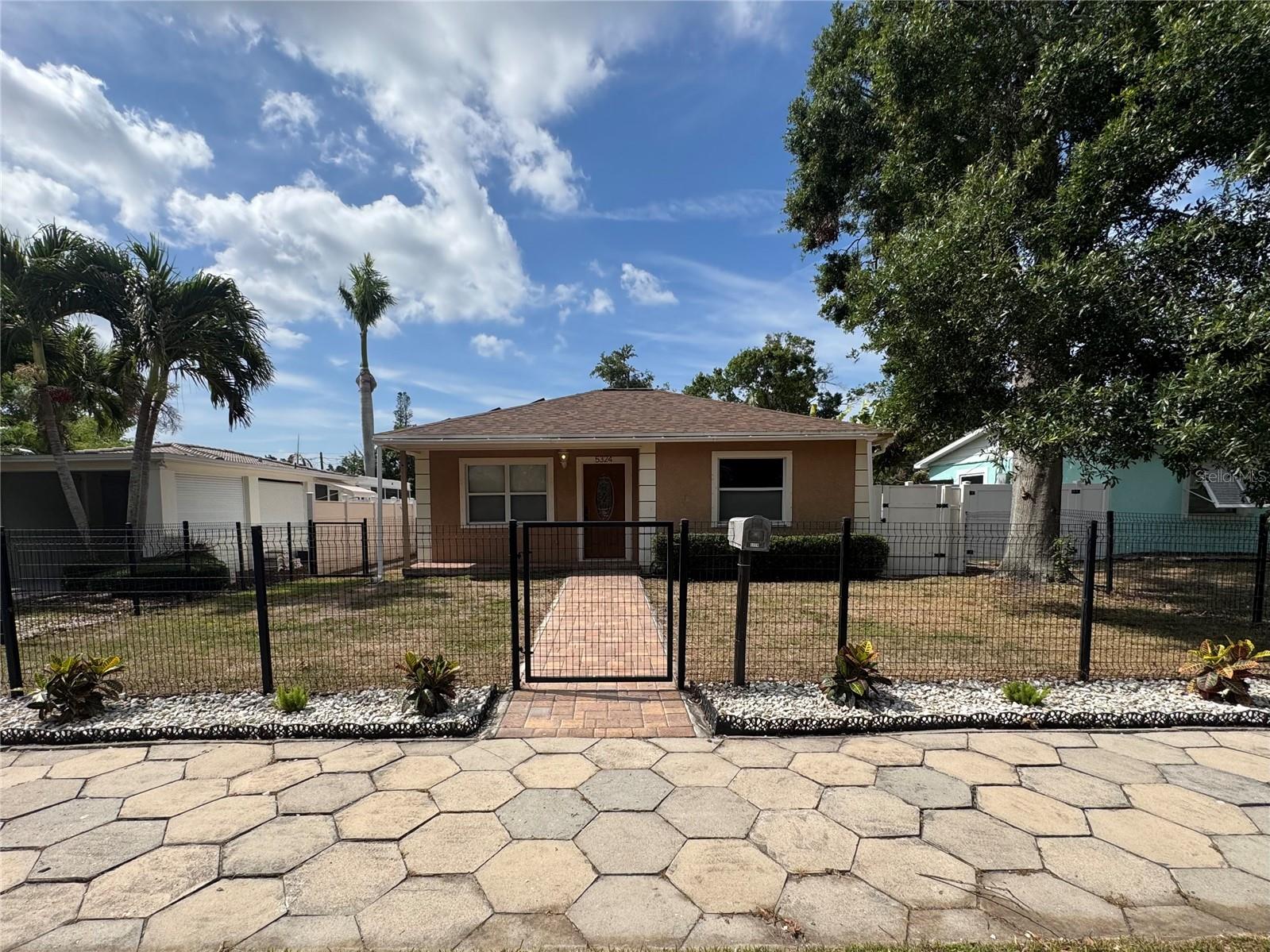 Details for 5324 3rd Avenue N, ST PETERSBURG, FL 33710