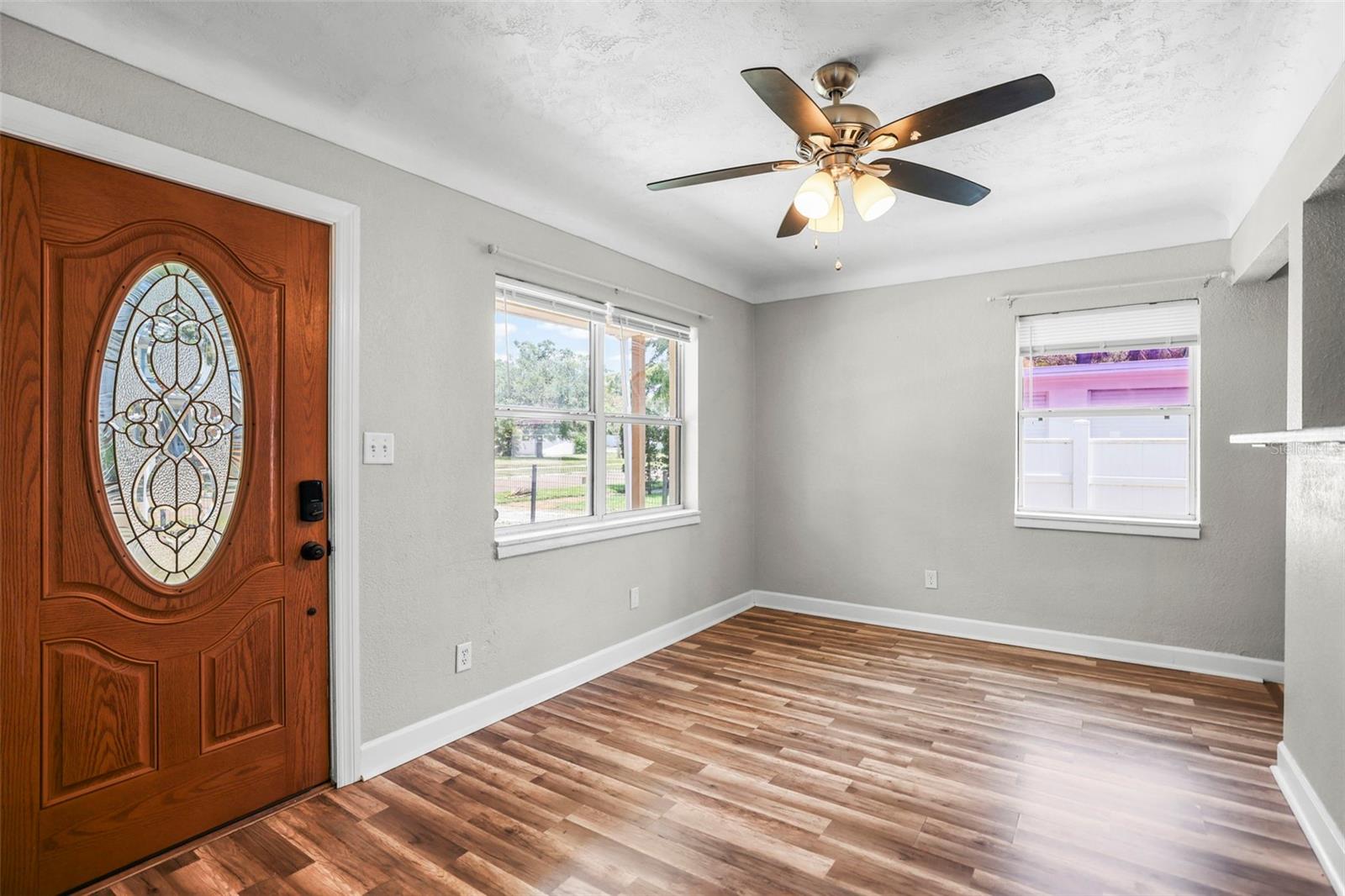 Image 10 of 47 For 5324 3rd Avenue N