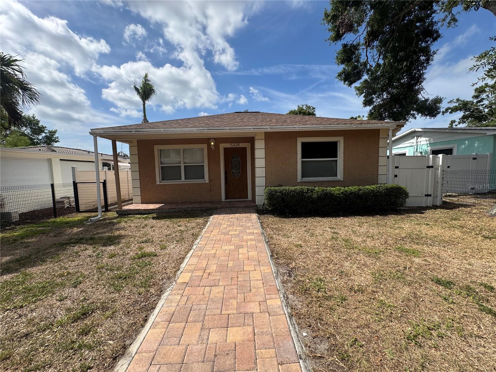Image 2 of 47 For 5324 3rd Avenue N