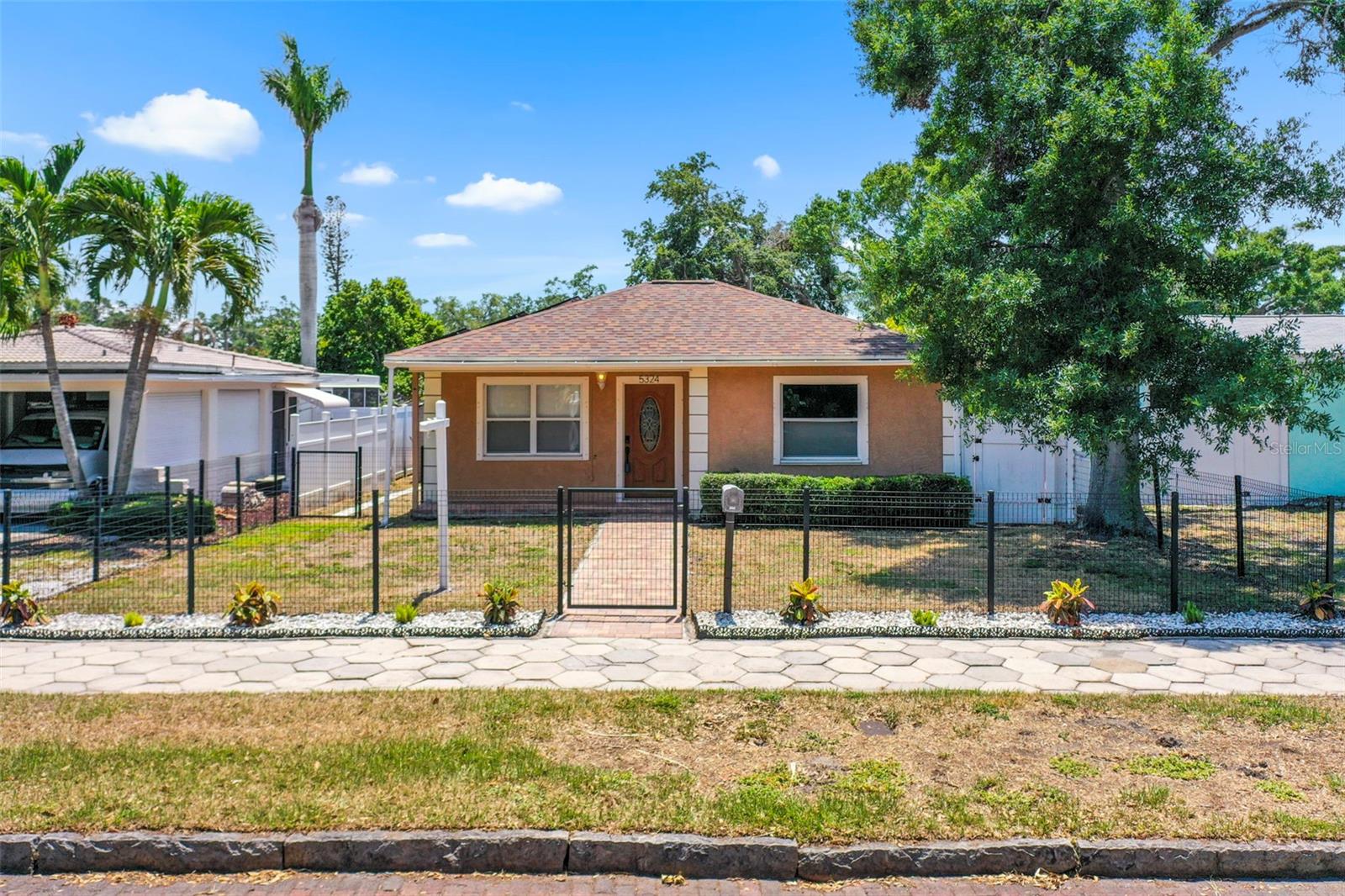 Image 38 of 47 For 5324 3rd Avenue N