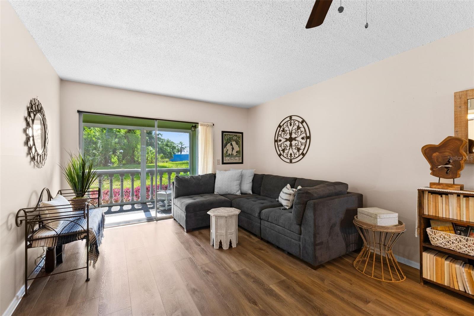 Image 10 of 50 For 1250 Pinellas Avenue 405