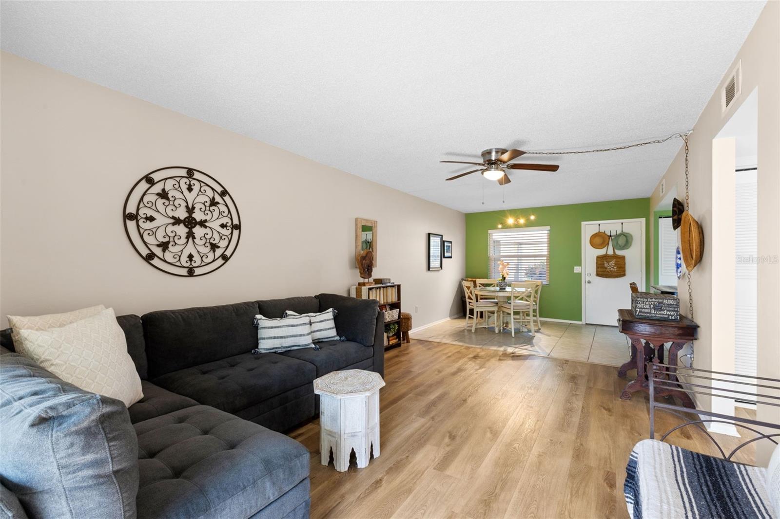 Image 12 of 50 For 1250 Pinellas Avenue 405