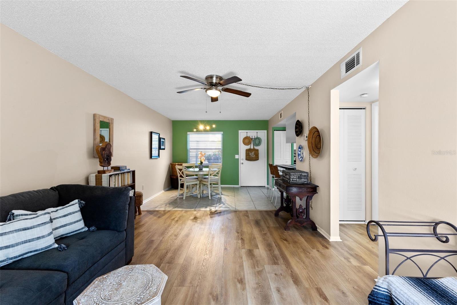 Image 13 of 50 For 1250 Pinellas Avenue 405