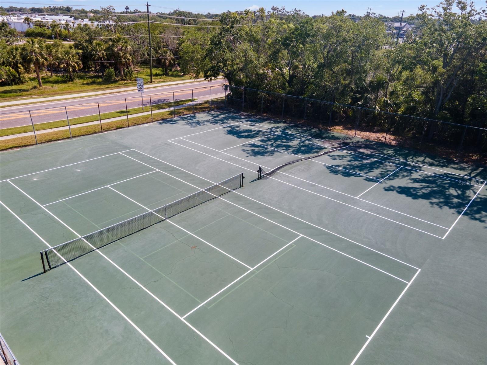 Image 33 of 50 For 1250 Pinellas Avenue 405