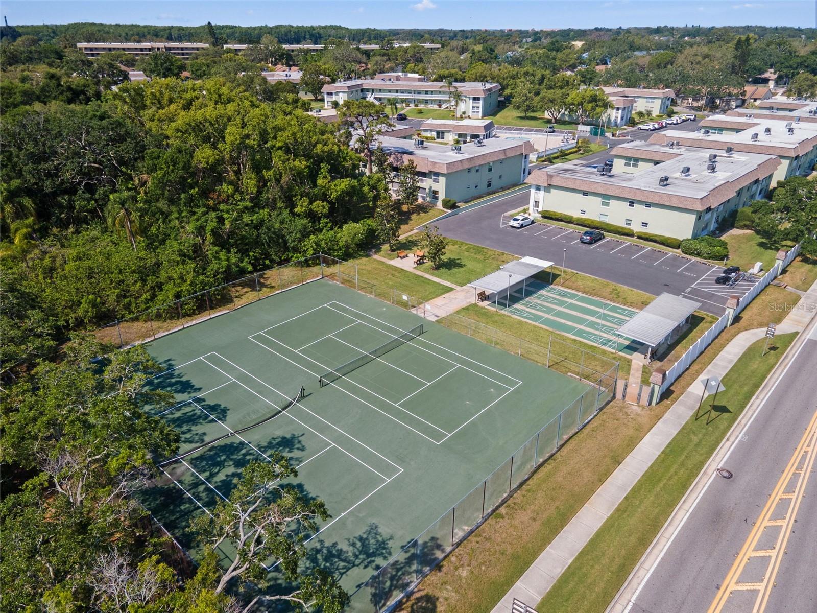 Image 35 of 50 For 1250 Pinellas Avenue 405