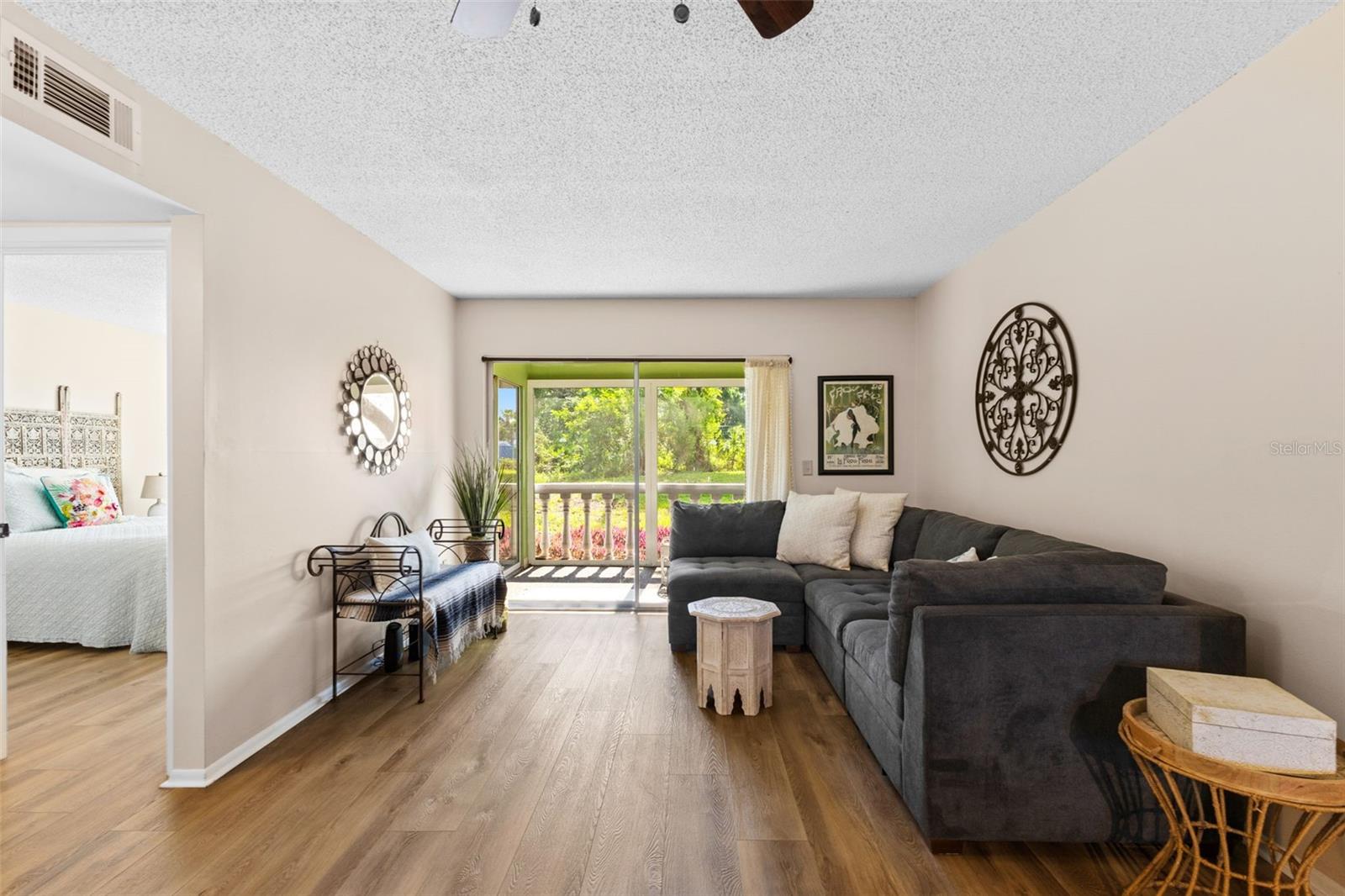 Image 9 of 50 For 1250 Pinellas Avenue 405