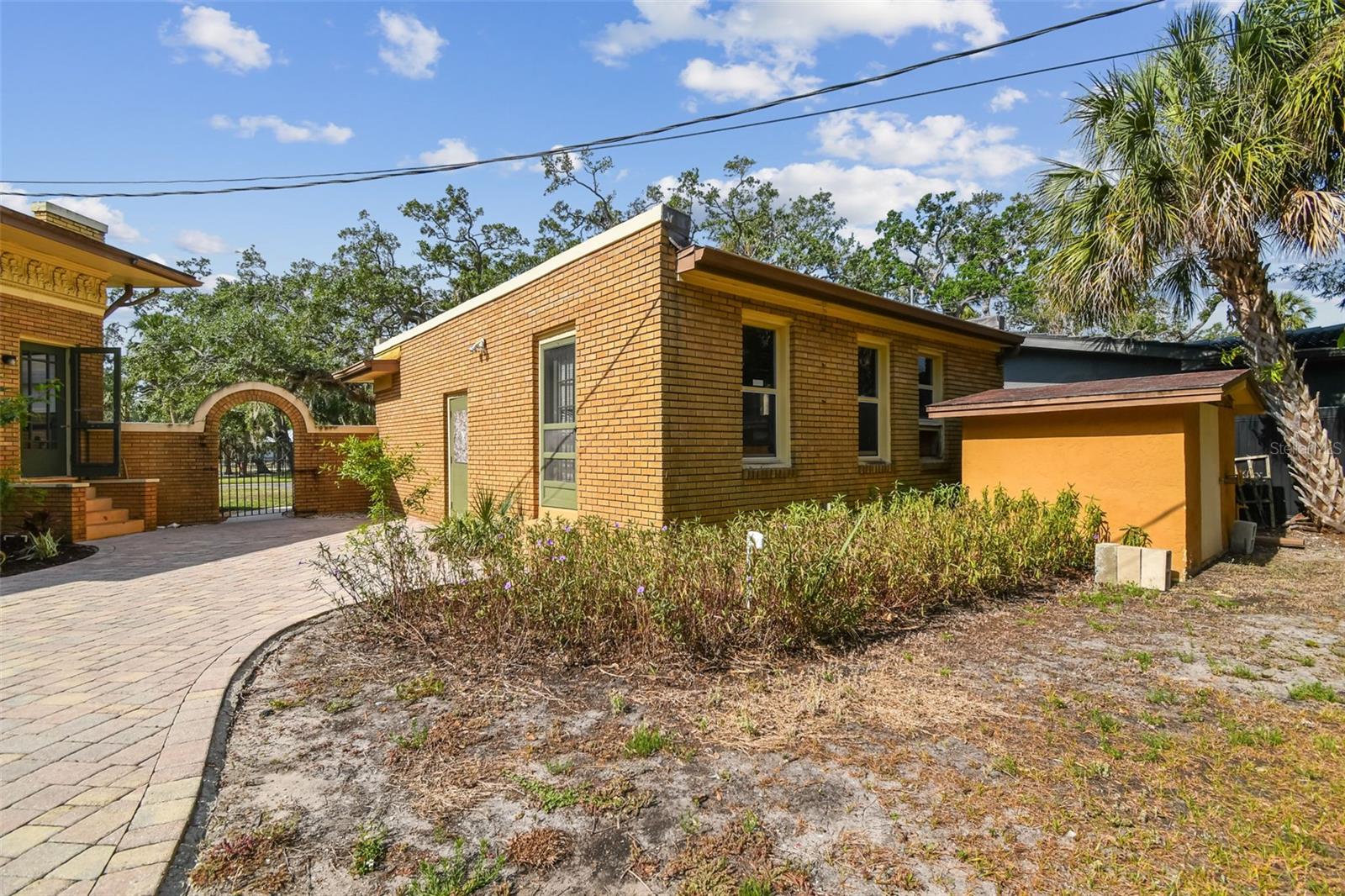 Image 9 of 30 For 2710 Dundee Street
