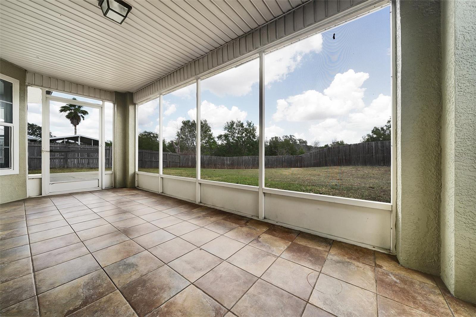 Image 2 of 34 For 37437 Laurel Hammock Drive