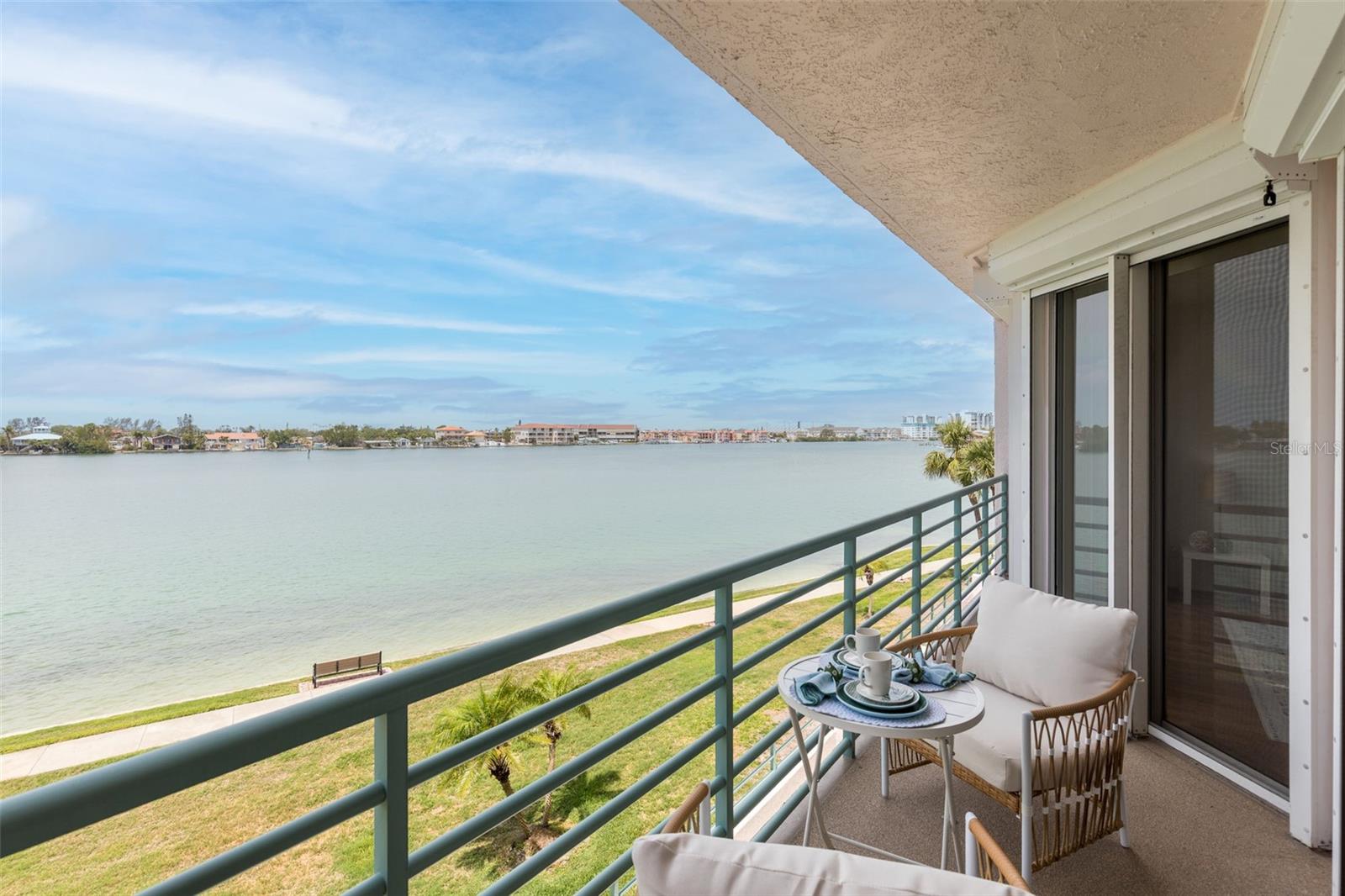 Image 17 of 58 For 8000 Sailboat Key Boulevard S 202