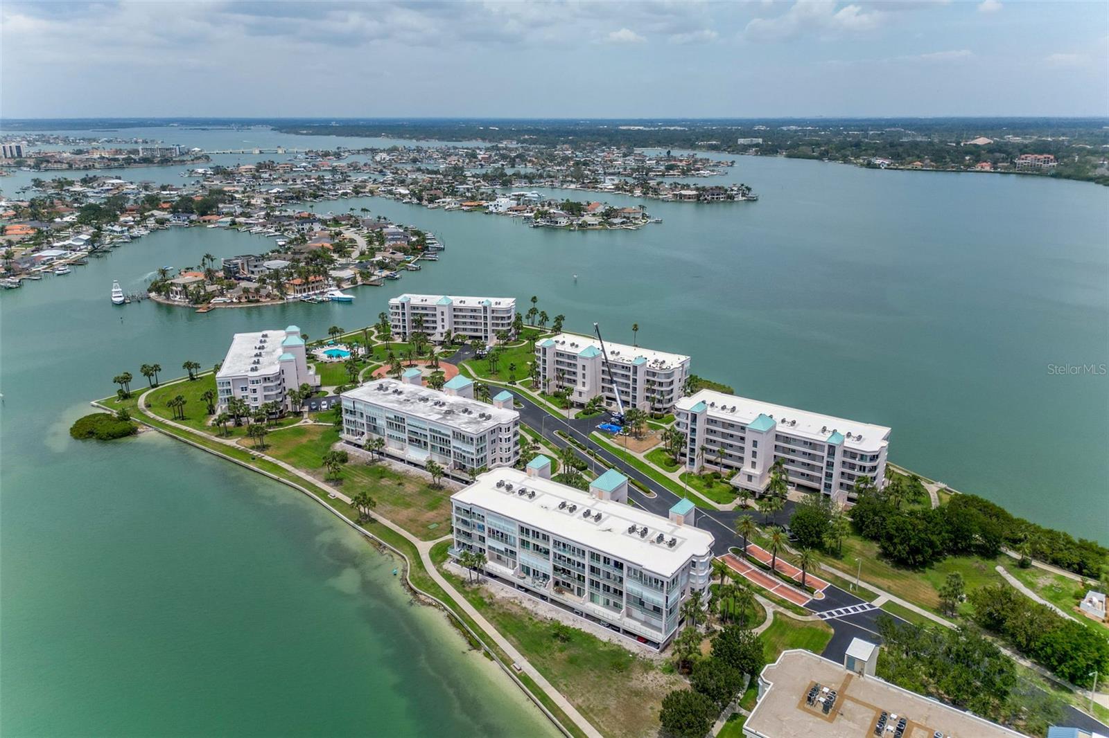 Image 31 of 58 For 8000 Sailboat Key Boulevard S 202