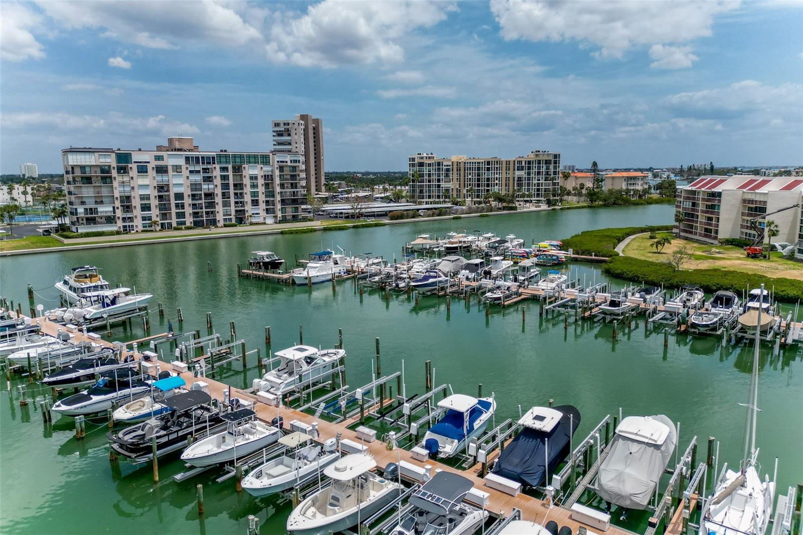 Image 36 of 58 For 8000 Sailboat Key Boulevard S 202
