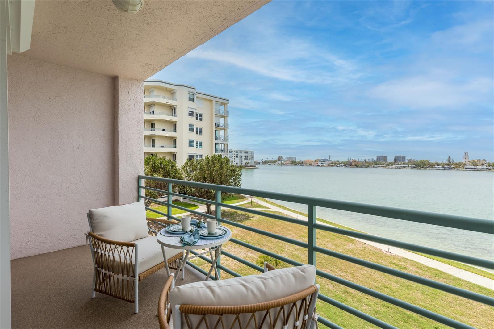 Image 7 of 58 For 8000 Sailboat Key Boulevard S 202