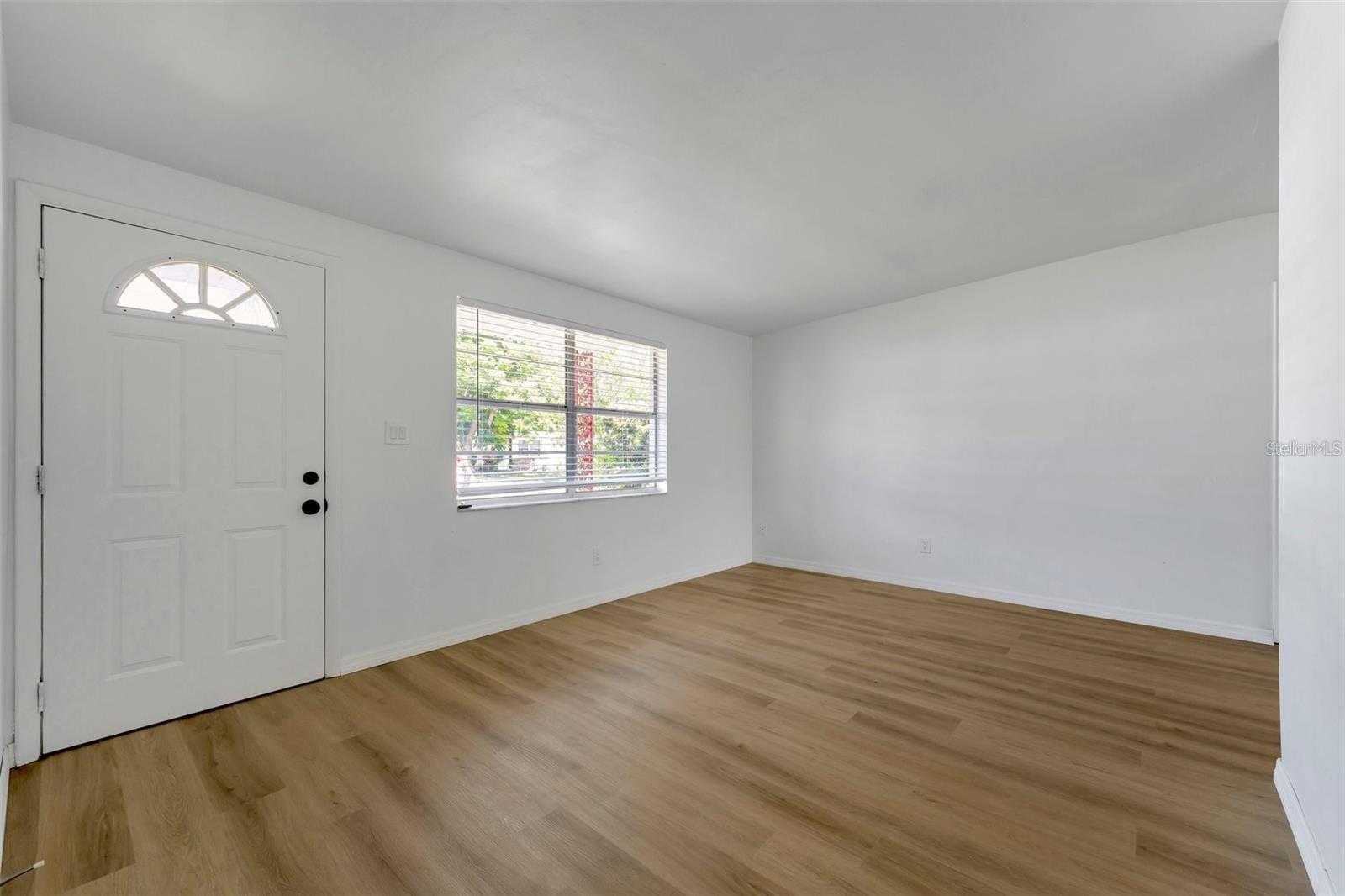 Image 3 of 27 For 11134 Harding Drive
