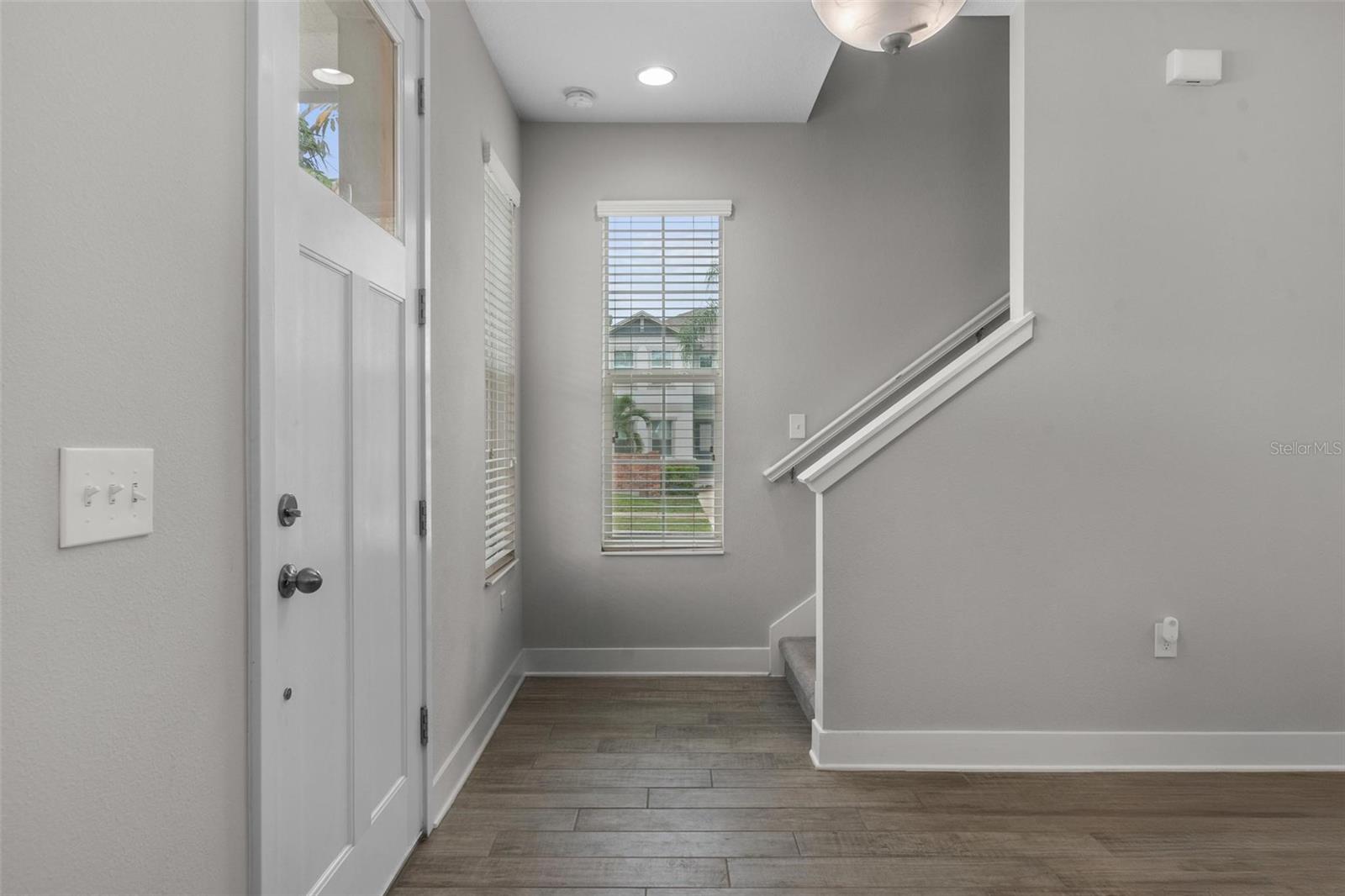 Image 10 of 39 For 444 49th Street N