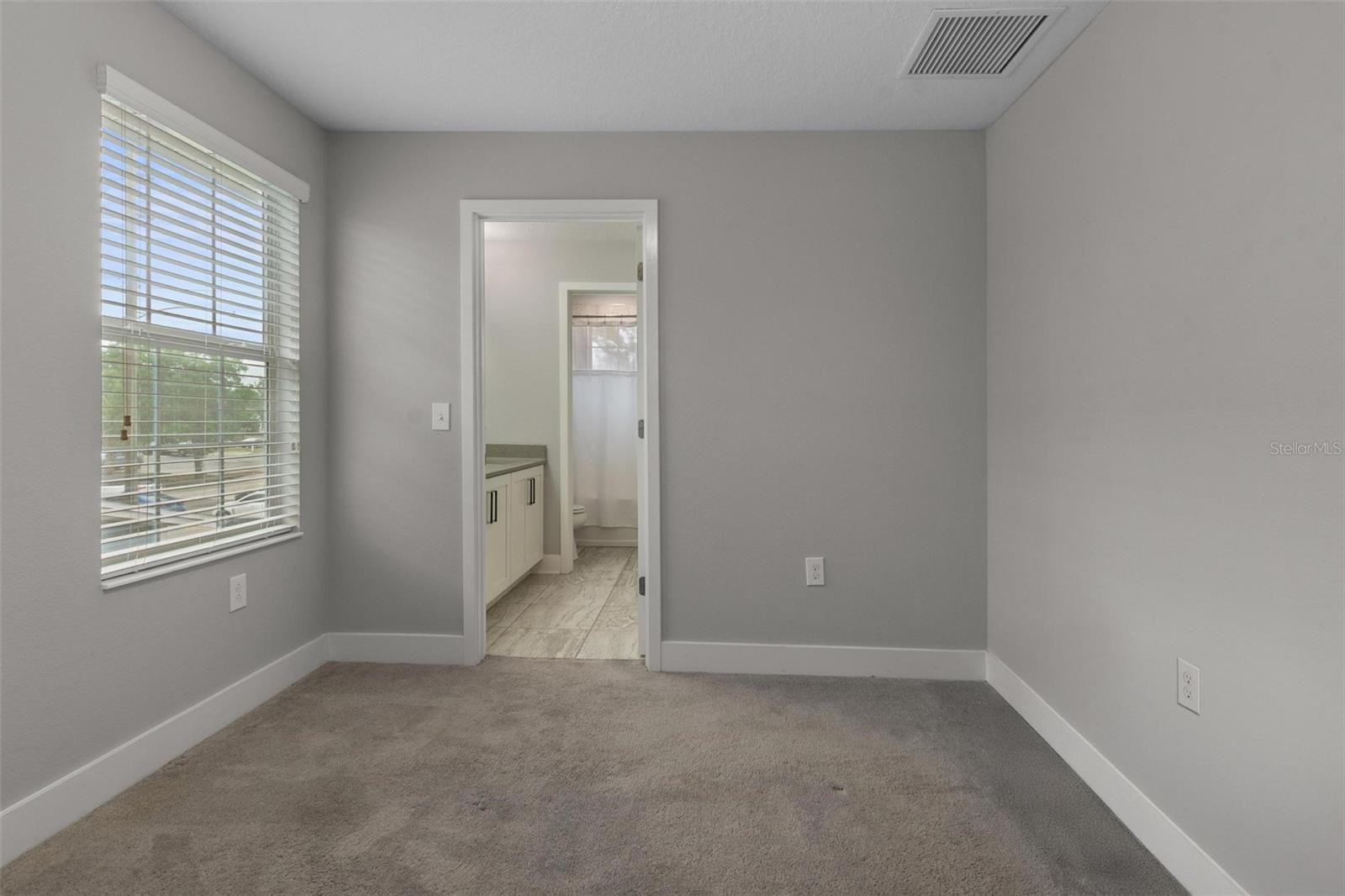 Image 20 of 39 For 444 49th Street N