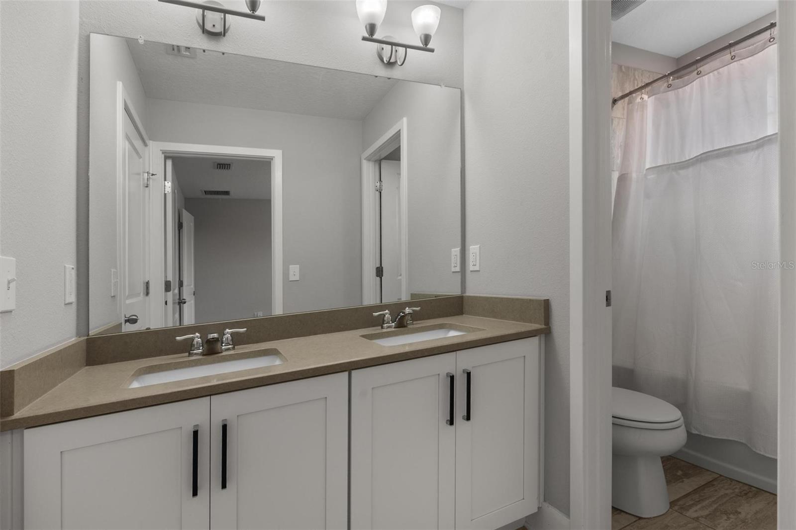 Image 22 of 39 For 444 49th Street N