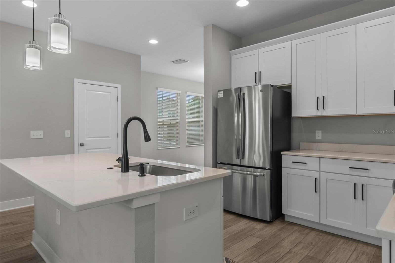 Image 4 of 39 For 444 49th Street N