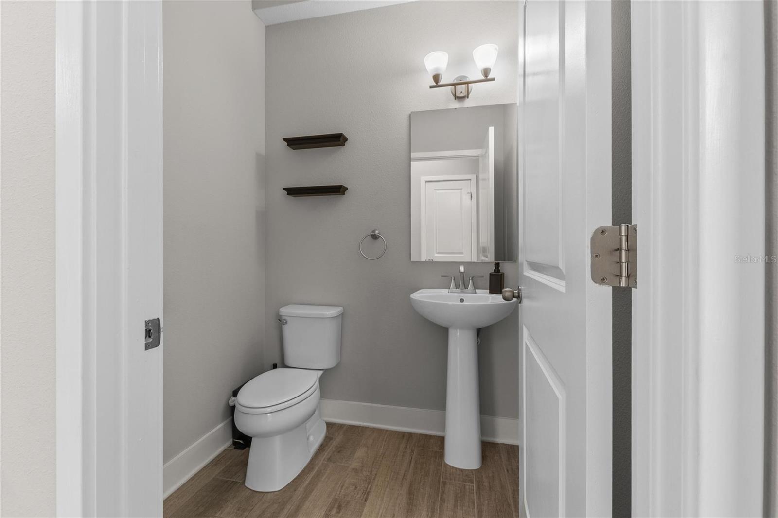 Image 9 of 39 For 444 49th Street N