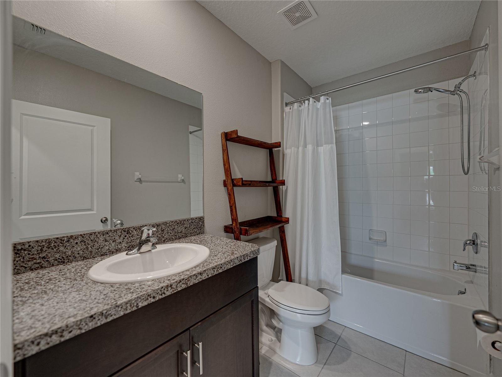 Image 13 of 35 For 413 Royal Empress Drive