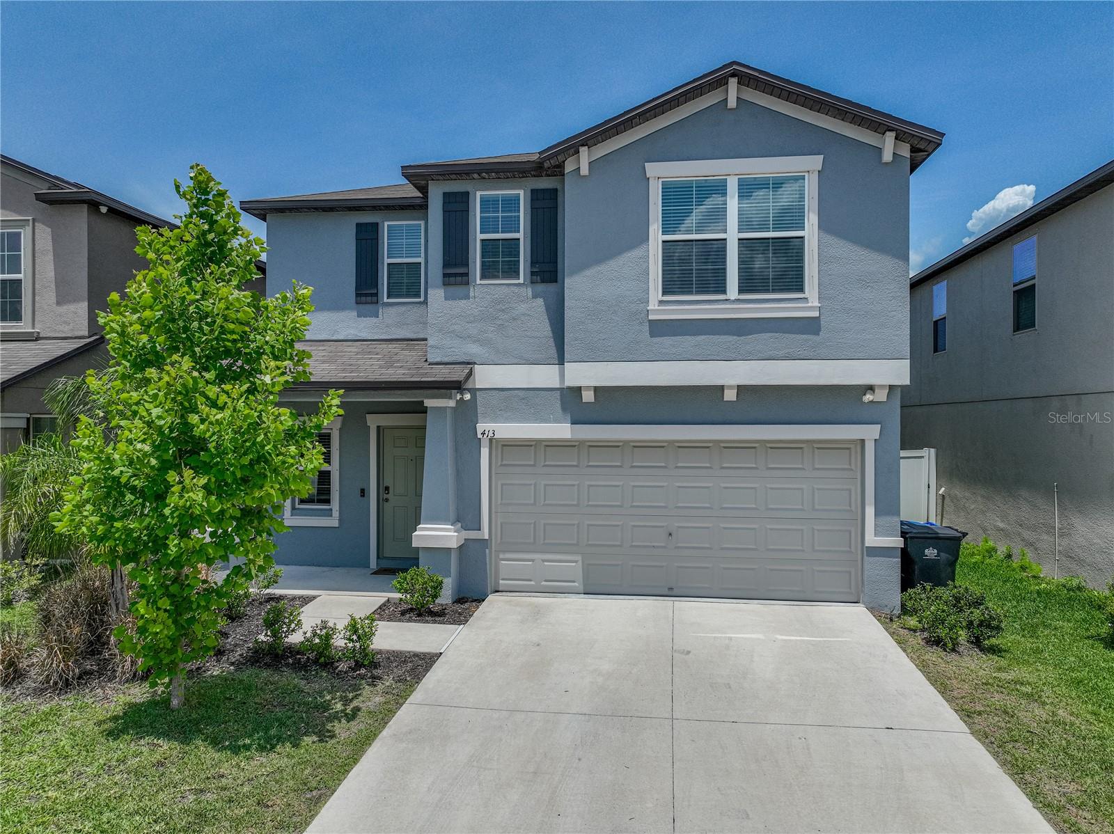 Image 2 of 35 For 413 Royal Empress Drive
