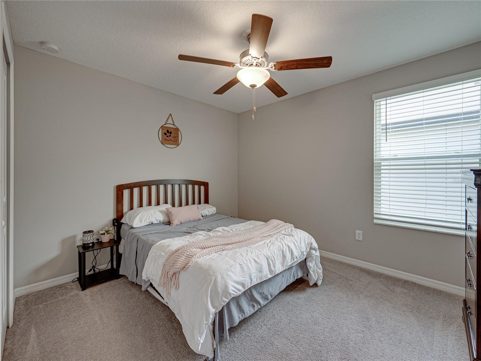 Image 20 of 35 For 413 Royal Empress Drive
