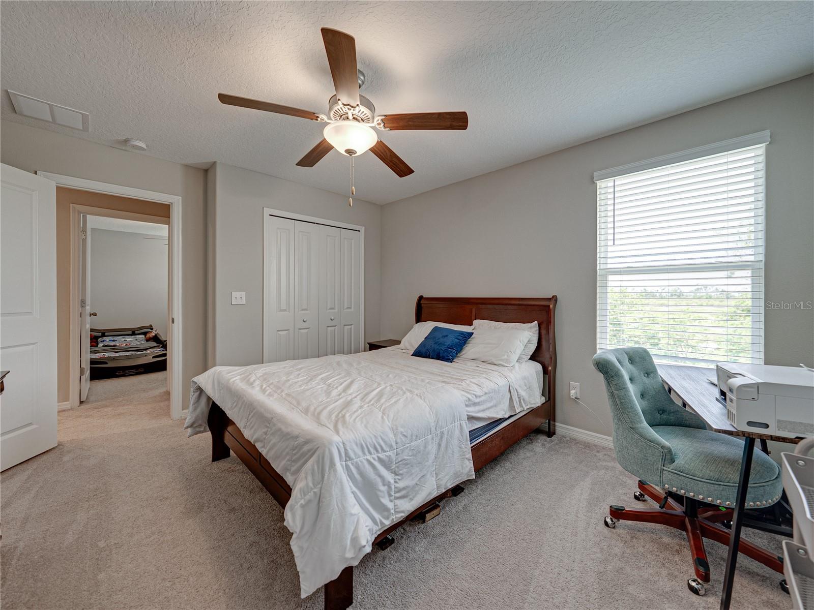 Image 21 of 35 For 413 Royal Empress Drive