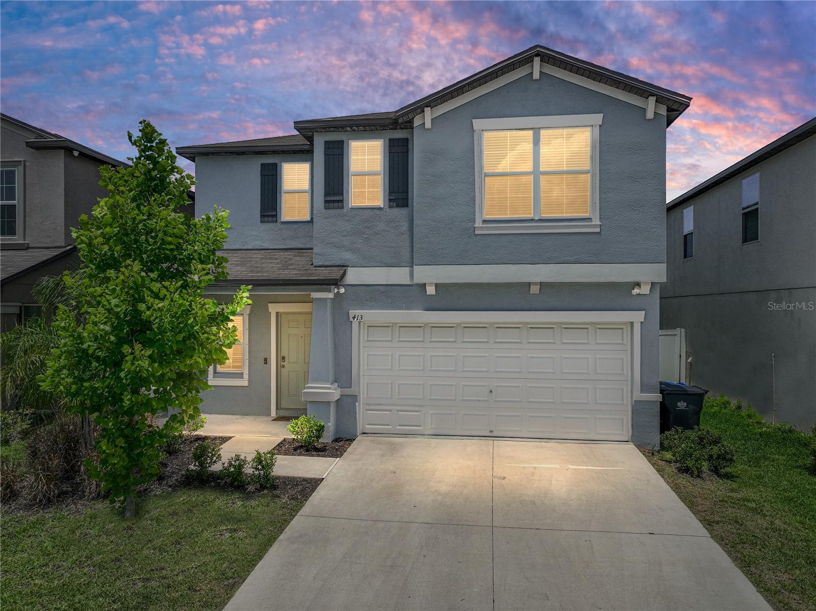 Image 3 of 35 For 413 Royal Empress Drive