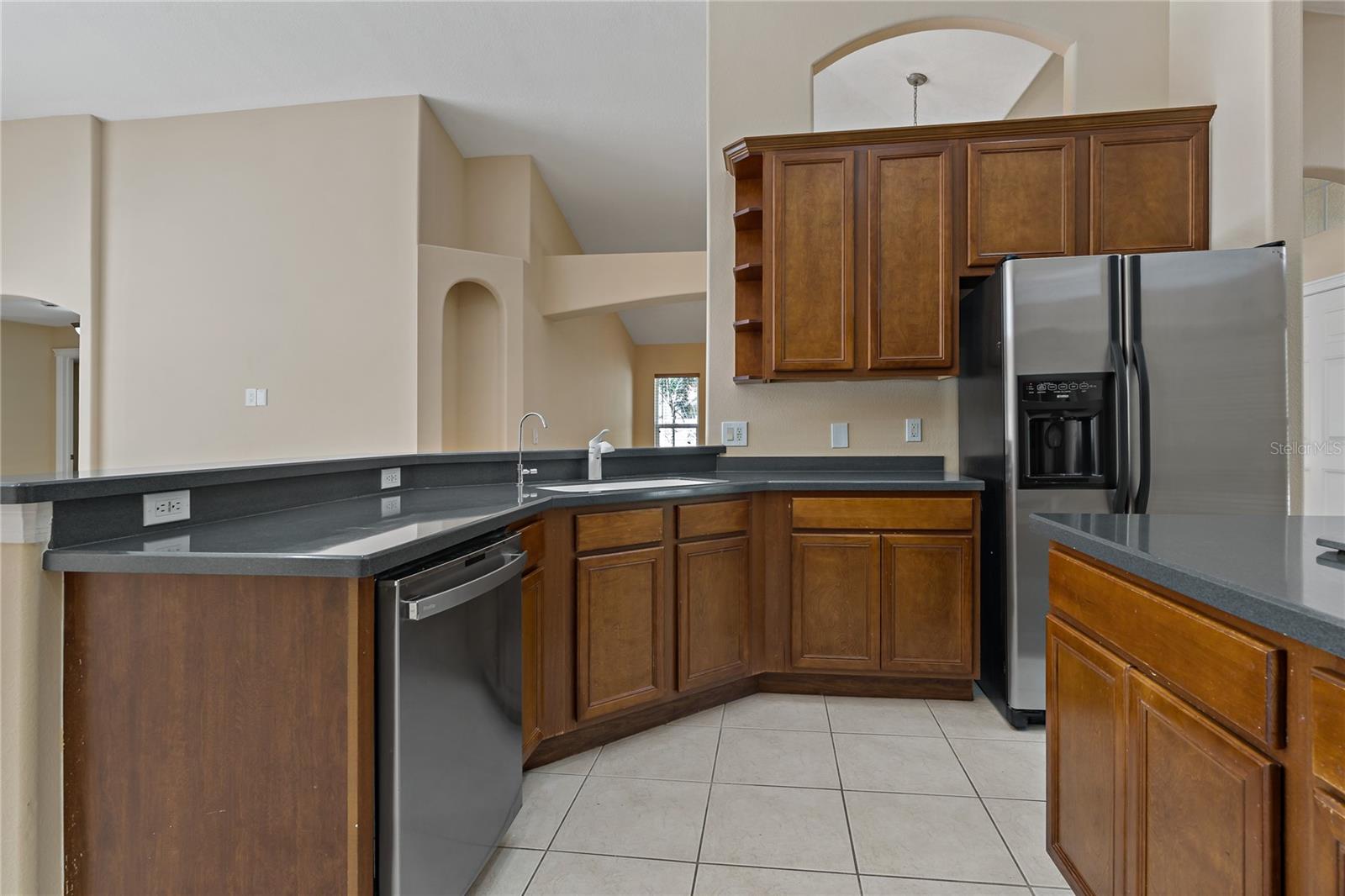 Image 16 of 75 For 8211 Canyon Creek Way