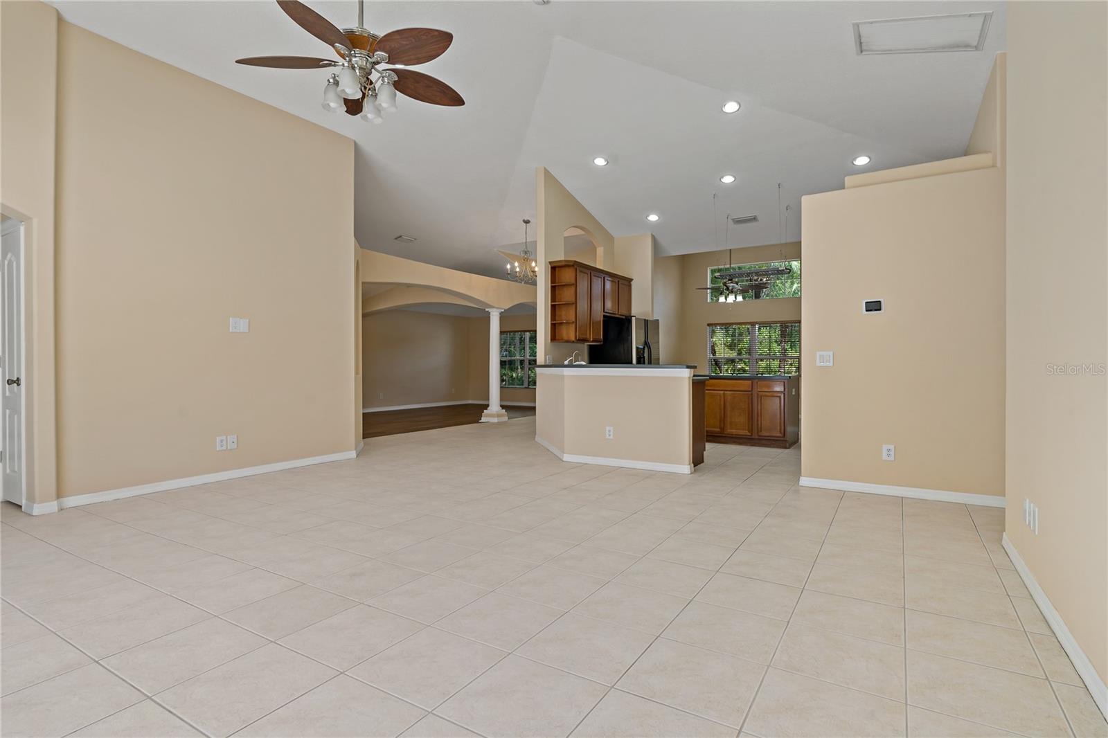 Image 22 of 75 For 8211 Canyon Creek Way