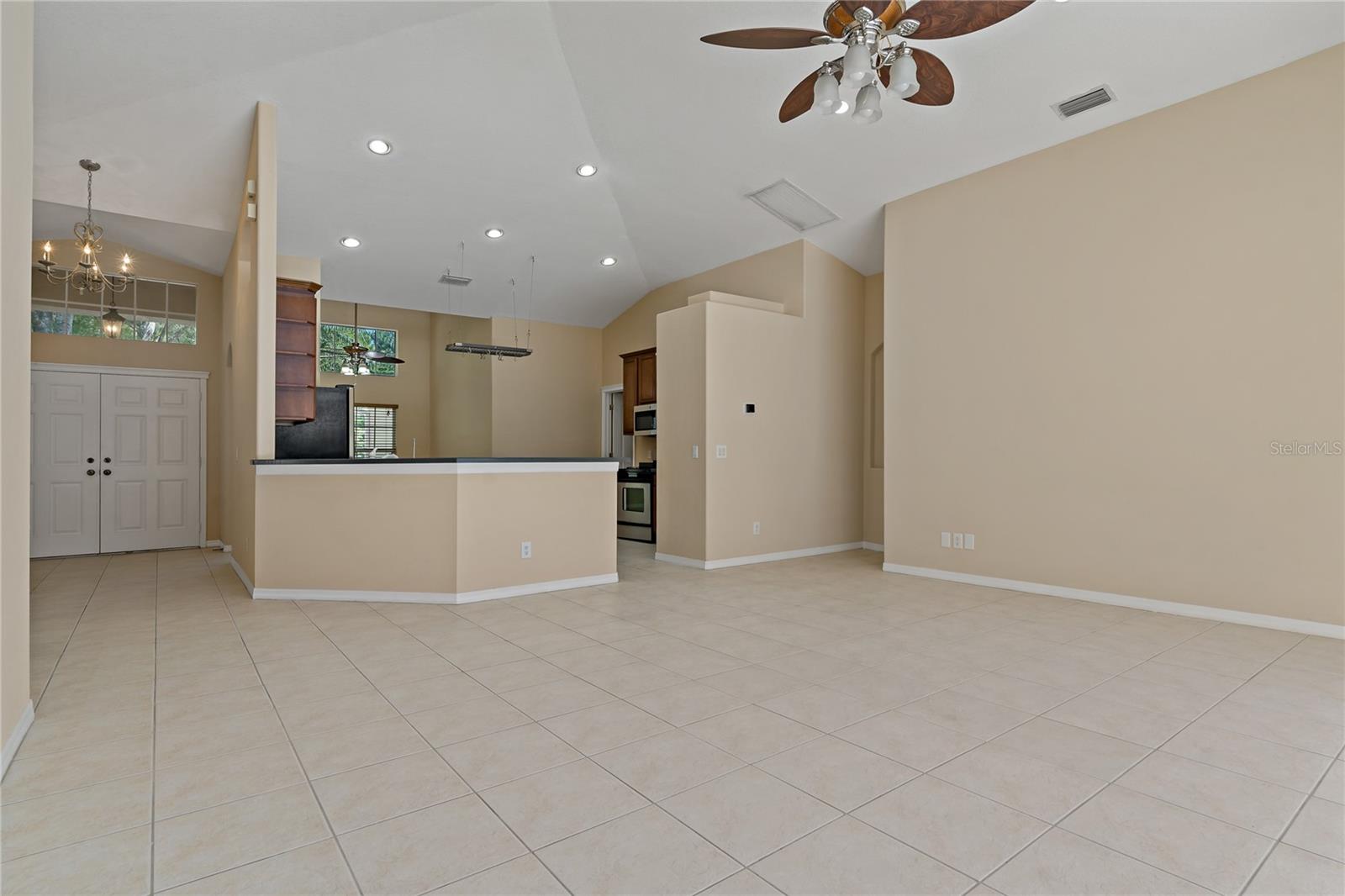 Image 24 of 75 For 8211 Canyon Creek Way