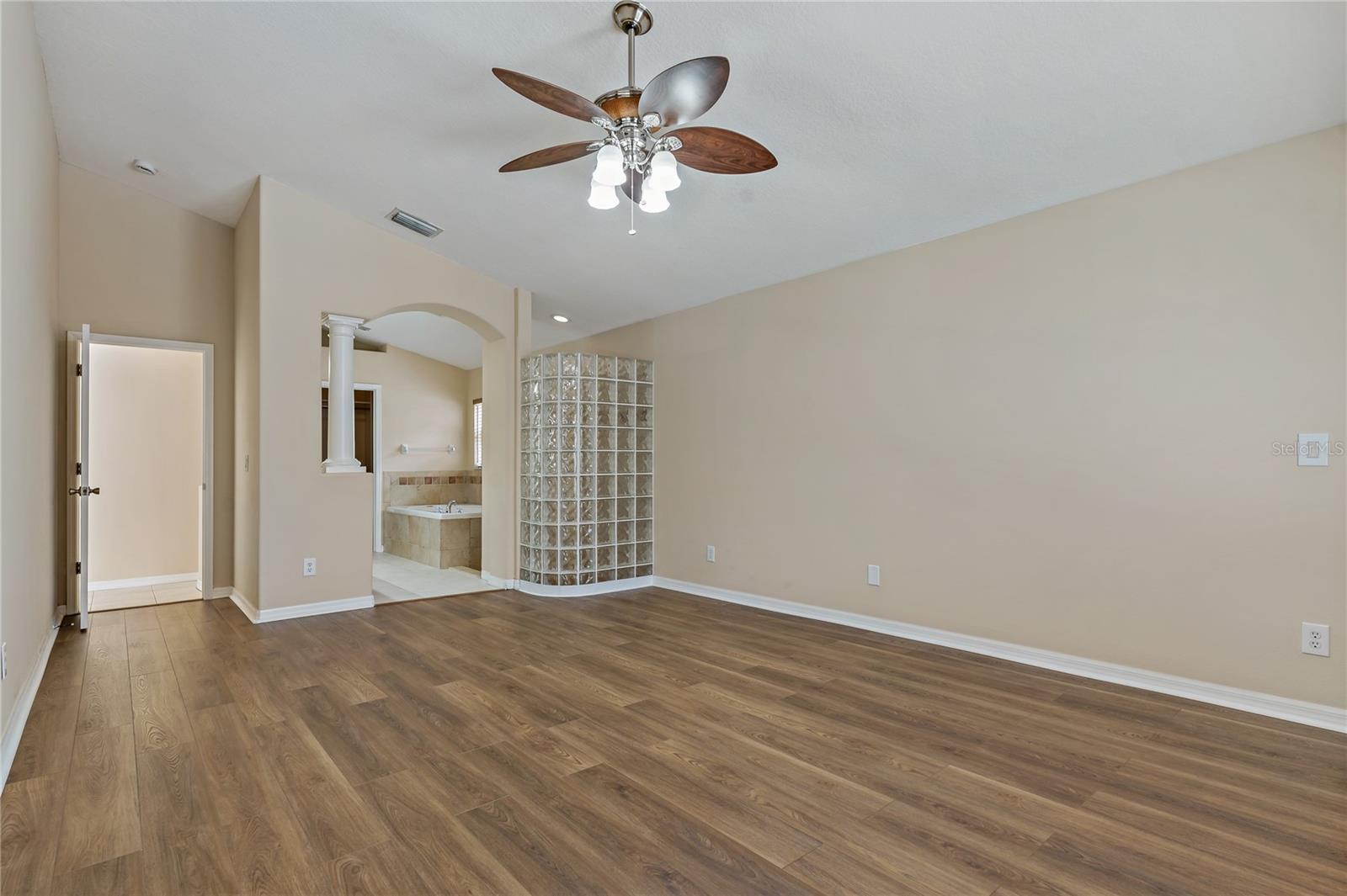 Image 26 of 75 For 8211 Canyon Creek Way