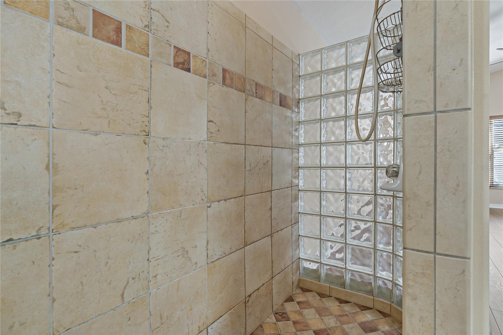 Image 30 of 75 For 8211 Canyon Creek Way