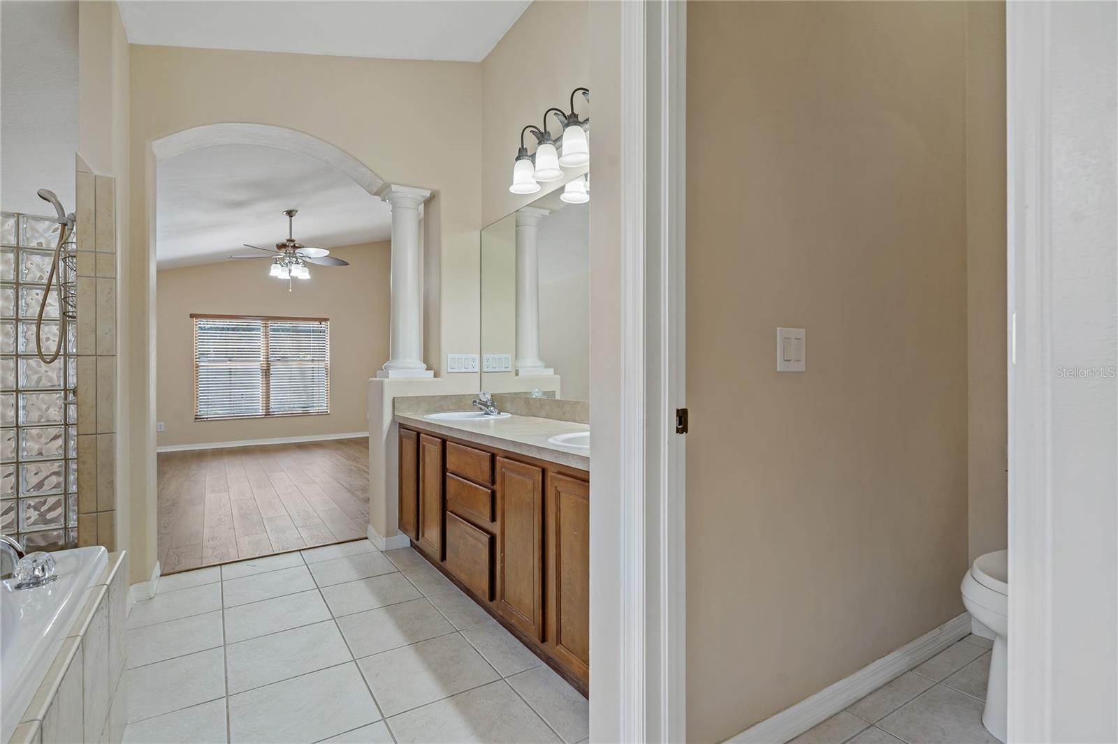 Image 31 of 75 For 8211 Canyon Creek Way