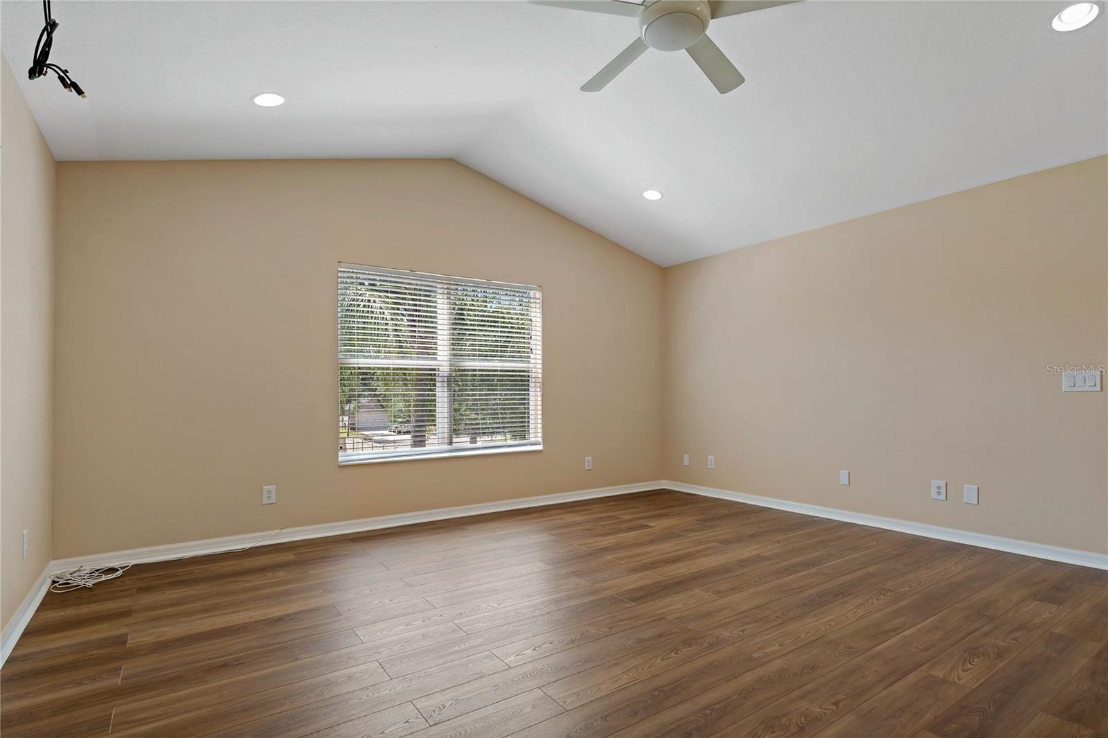 Image 41 of 75 For 8211 Canyon Creek Way