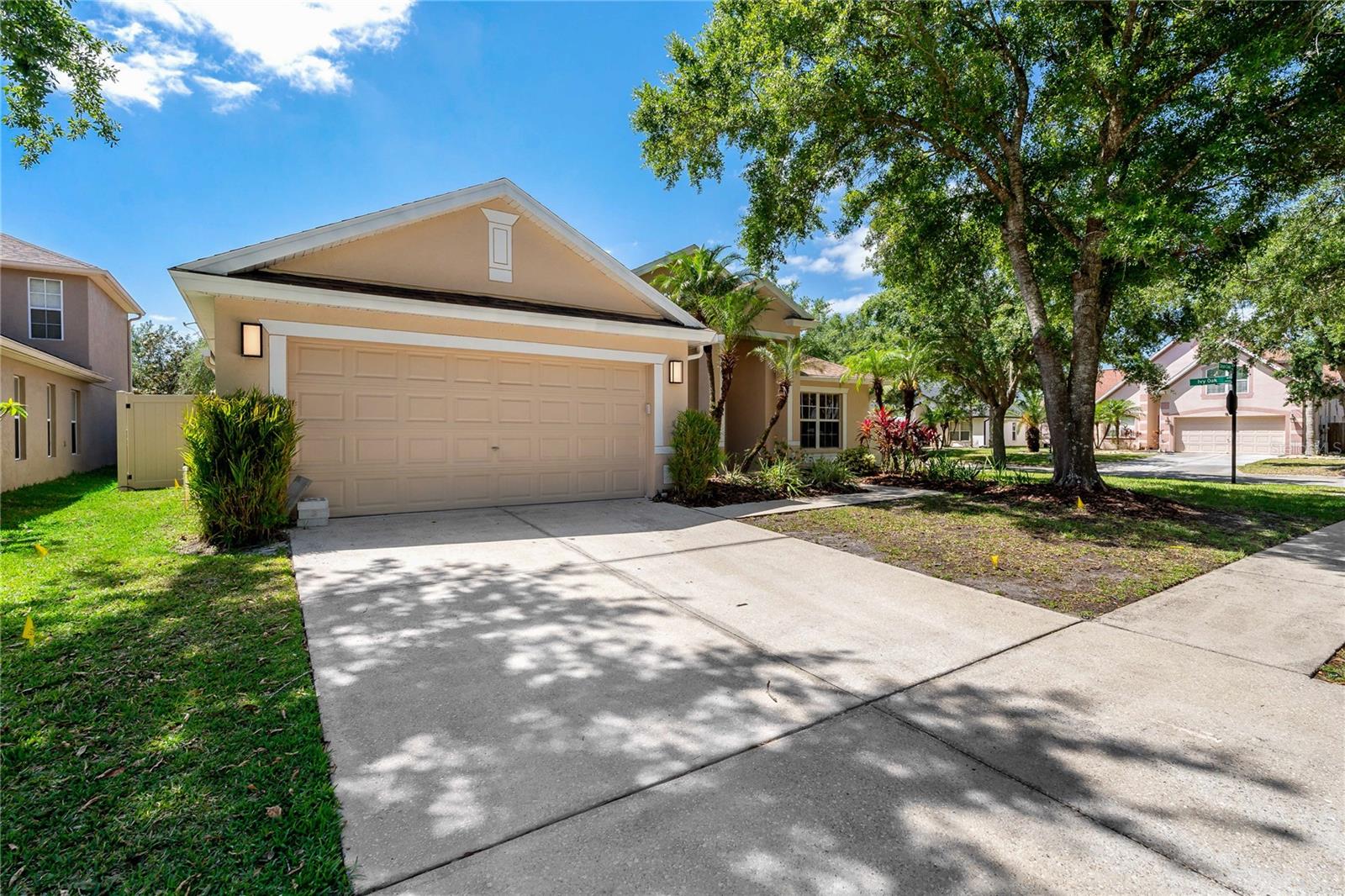 Image 6 of 75 For 8211 Canyon Creek Way