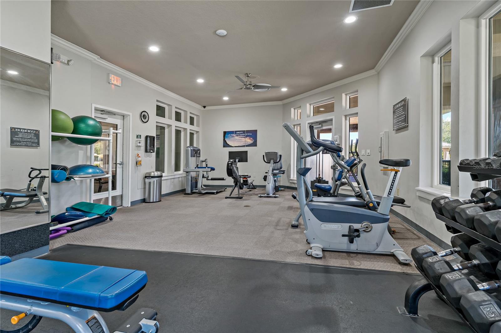 Image 64 of 75 For 8211 Canyon Creek Way