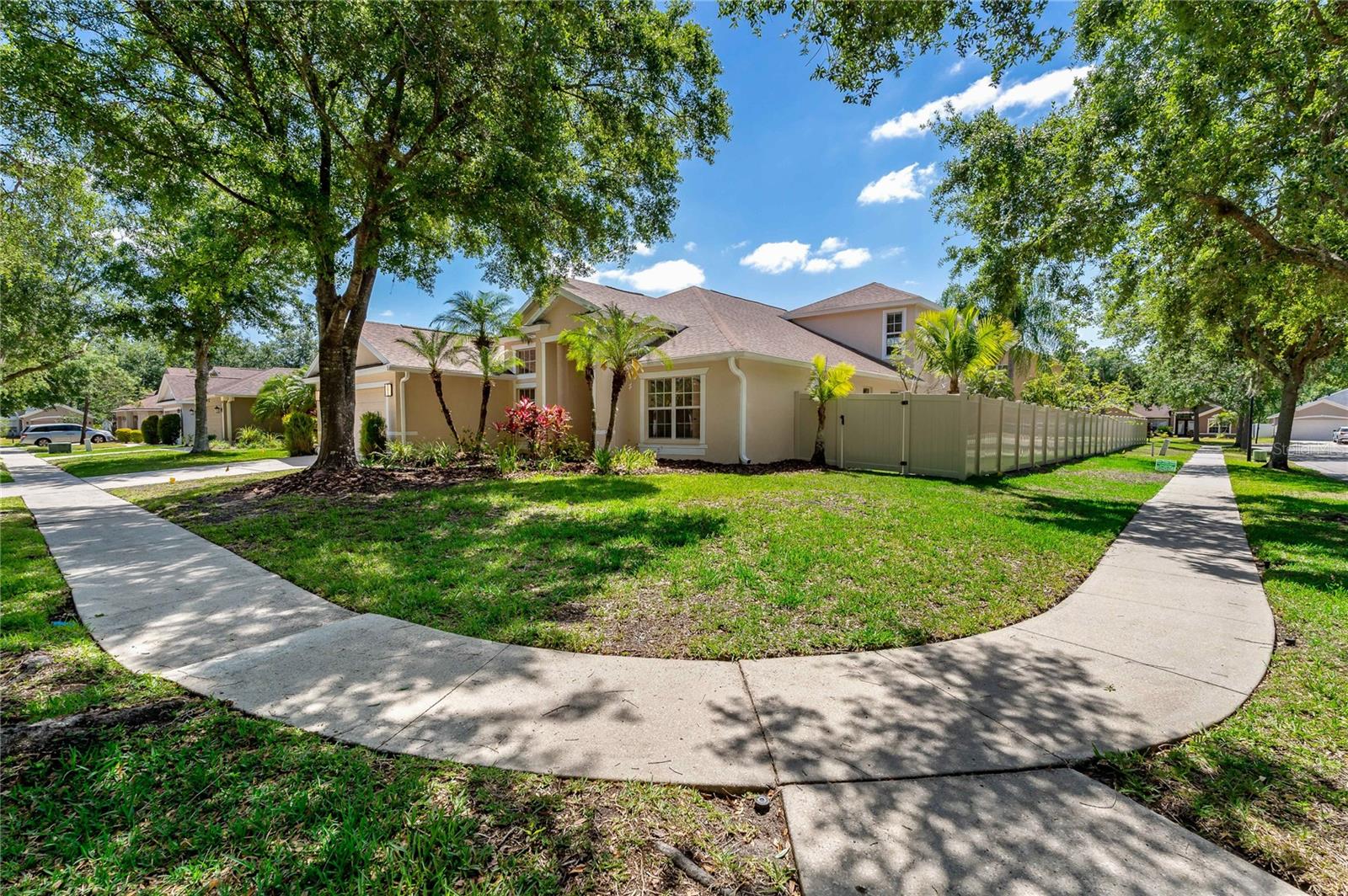 Image 7 of 75 For 8211 Canyon Creek Way