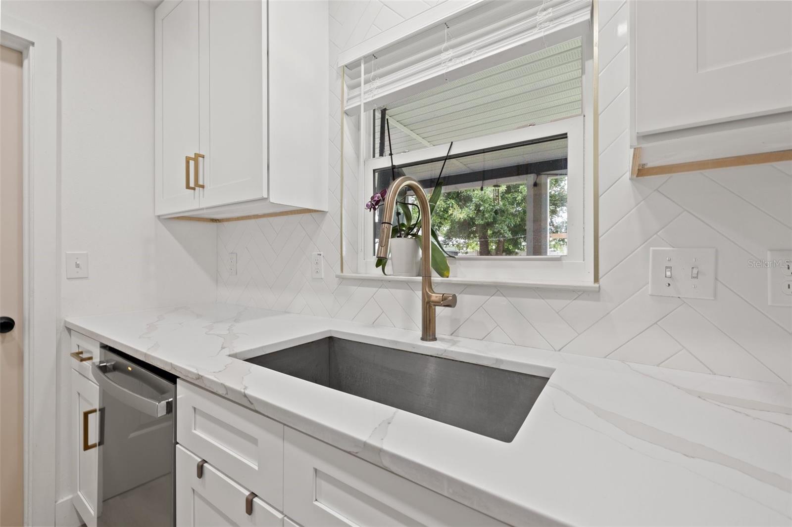 Image 17 of 45 For 1529 79th Avenue N