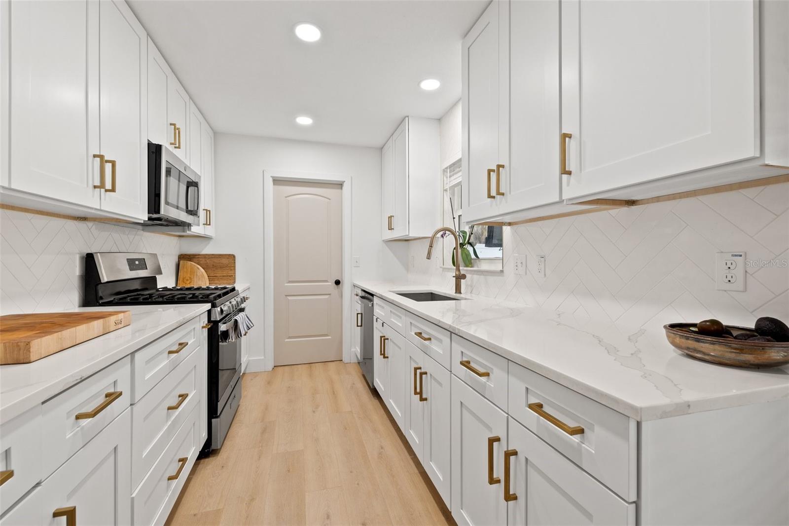 Image 18 of 45 For 1529 79th Avenue N