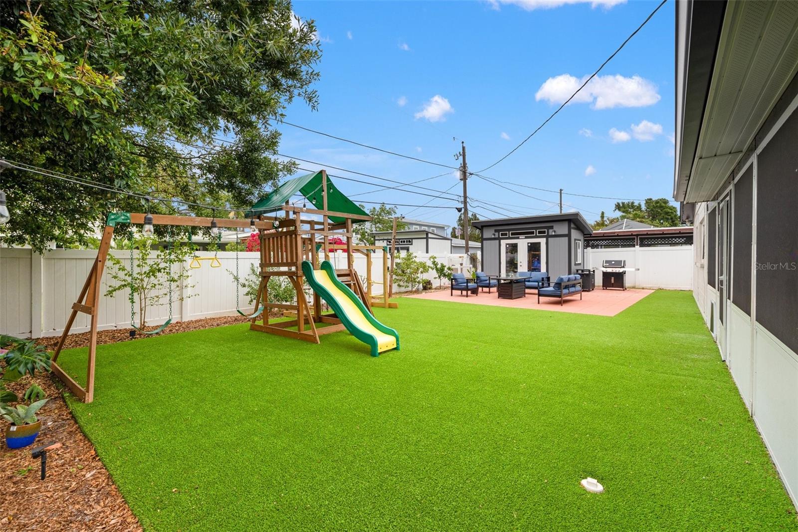 Image 2 of 45 For 1529 79th Avenue N