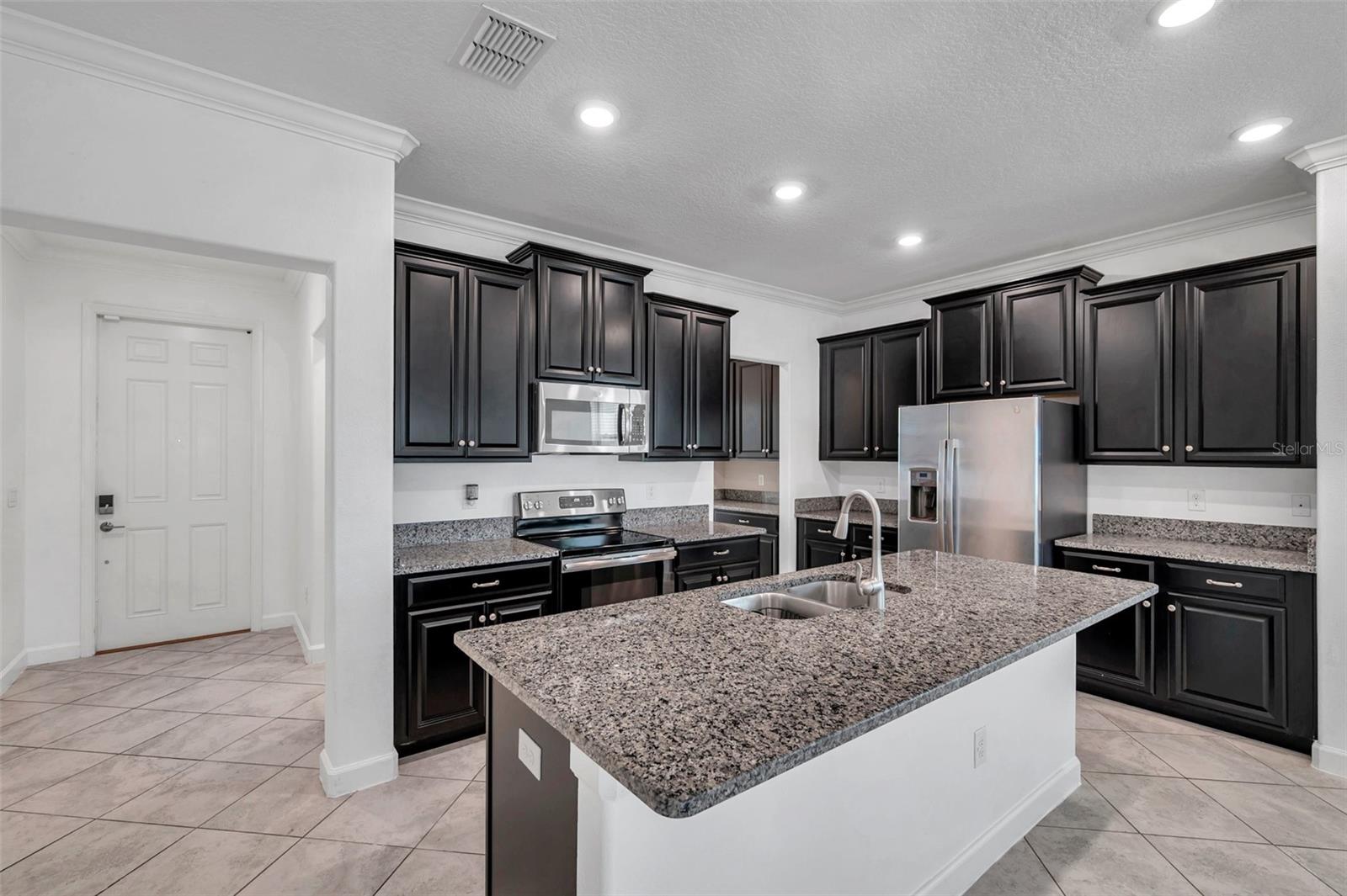 Image 4 of 75 For 11820 Sunburst Marble Road