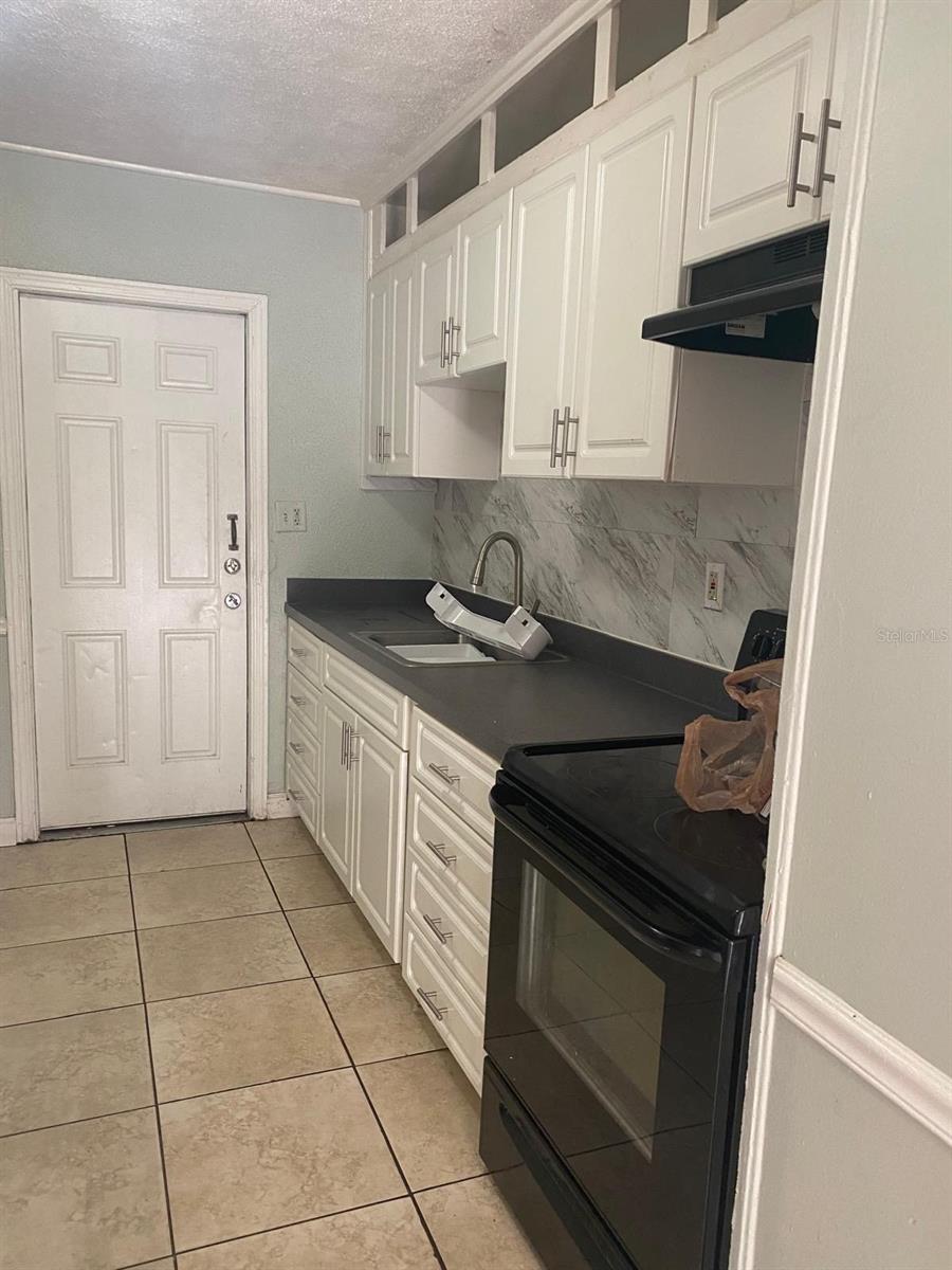 Image 4 of 10 For 3502 33rd Avenue