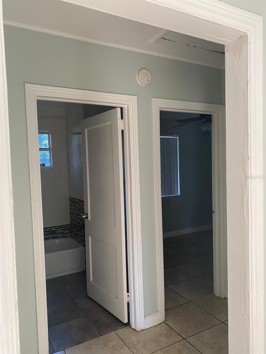 Image 6 of 10 For 3502 33rd Avenue
