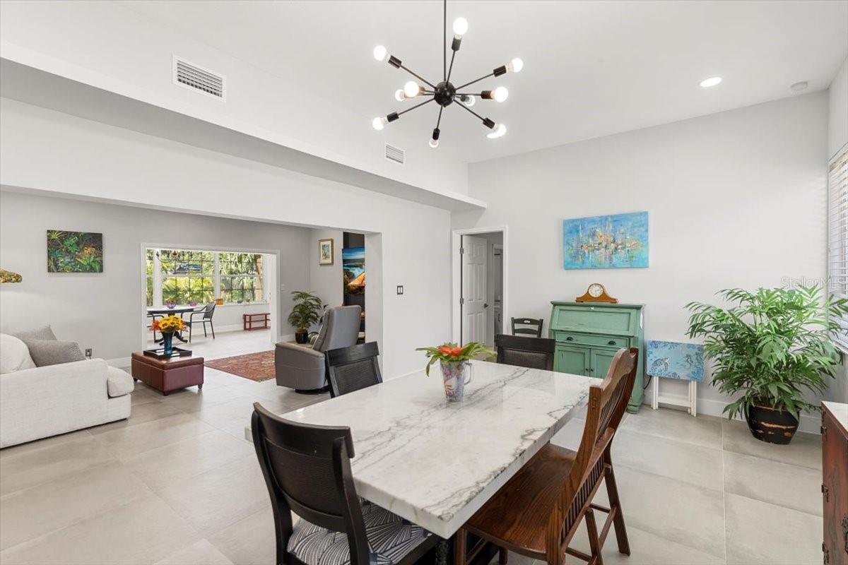 Image 15 of 66 For 8239 26th Avenue N