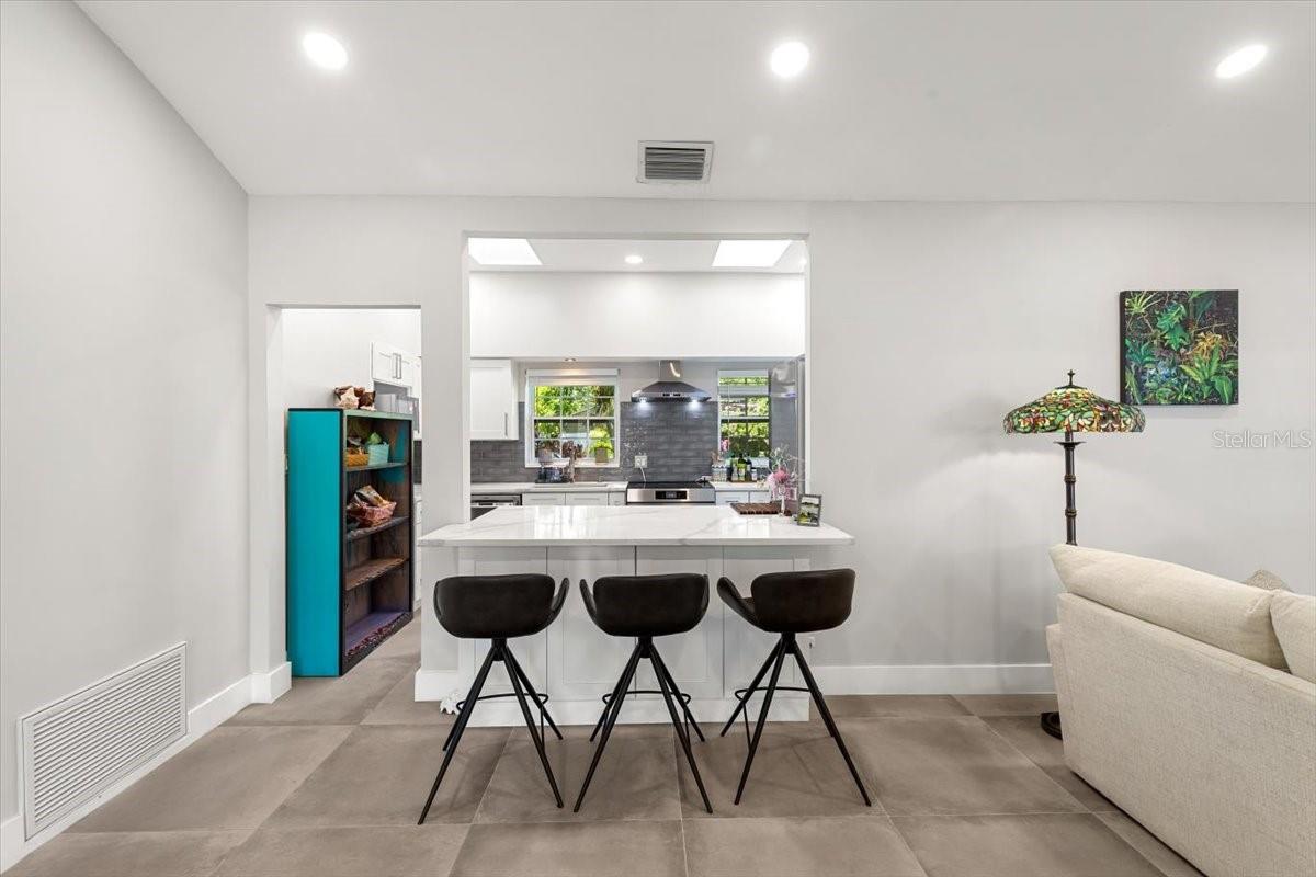 Image 17 of 66 For 8239 26th Avenue N
