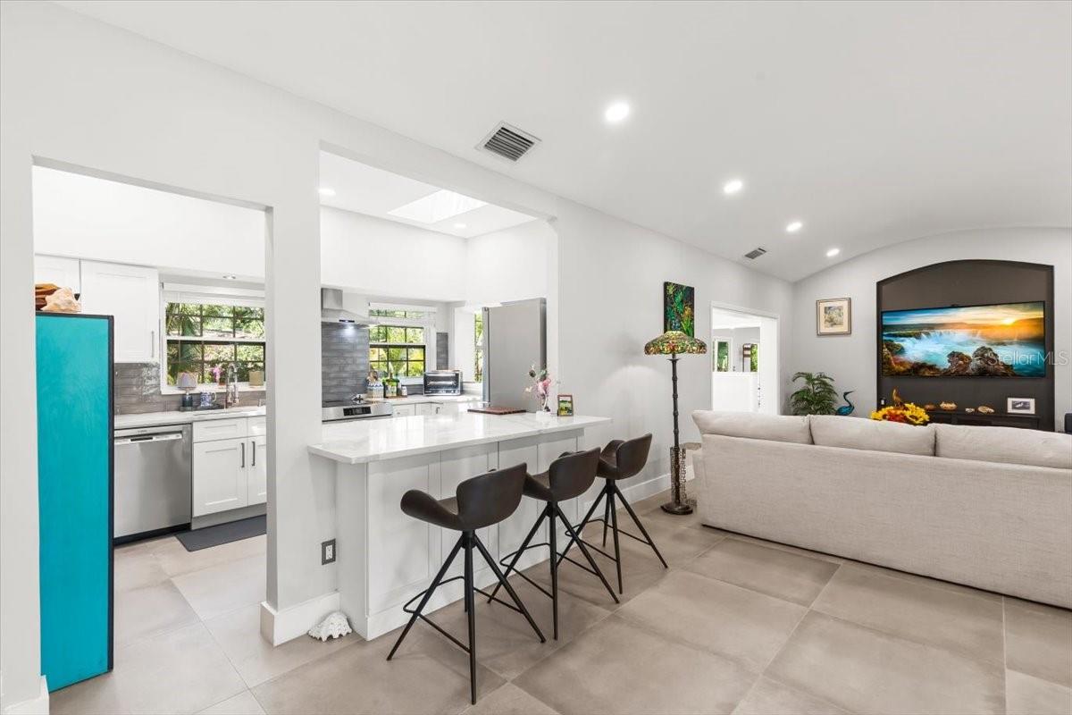 Image 18 of 66 For 8239 26th Avenue N