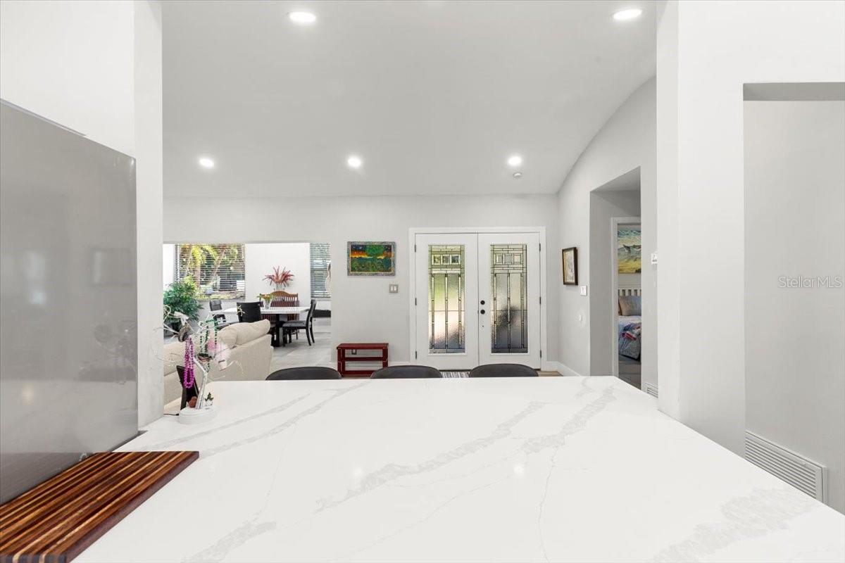 Image 20 of 66 For 8239 26th Avenue N