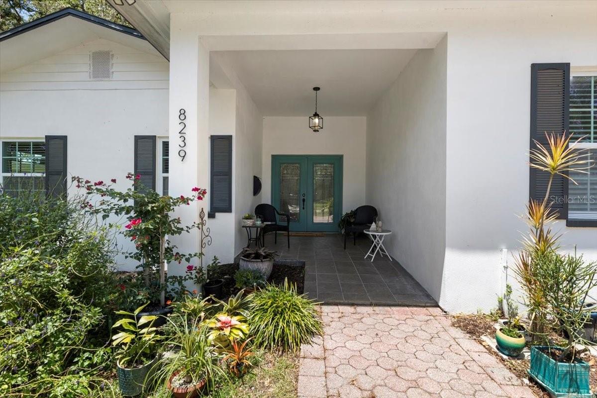 Image 5 of 66 For 8239 26th Avenue N
