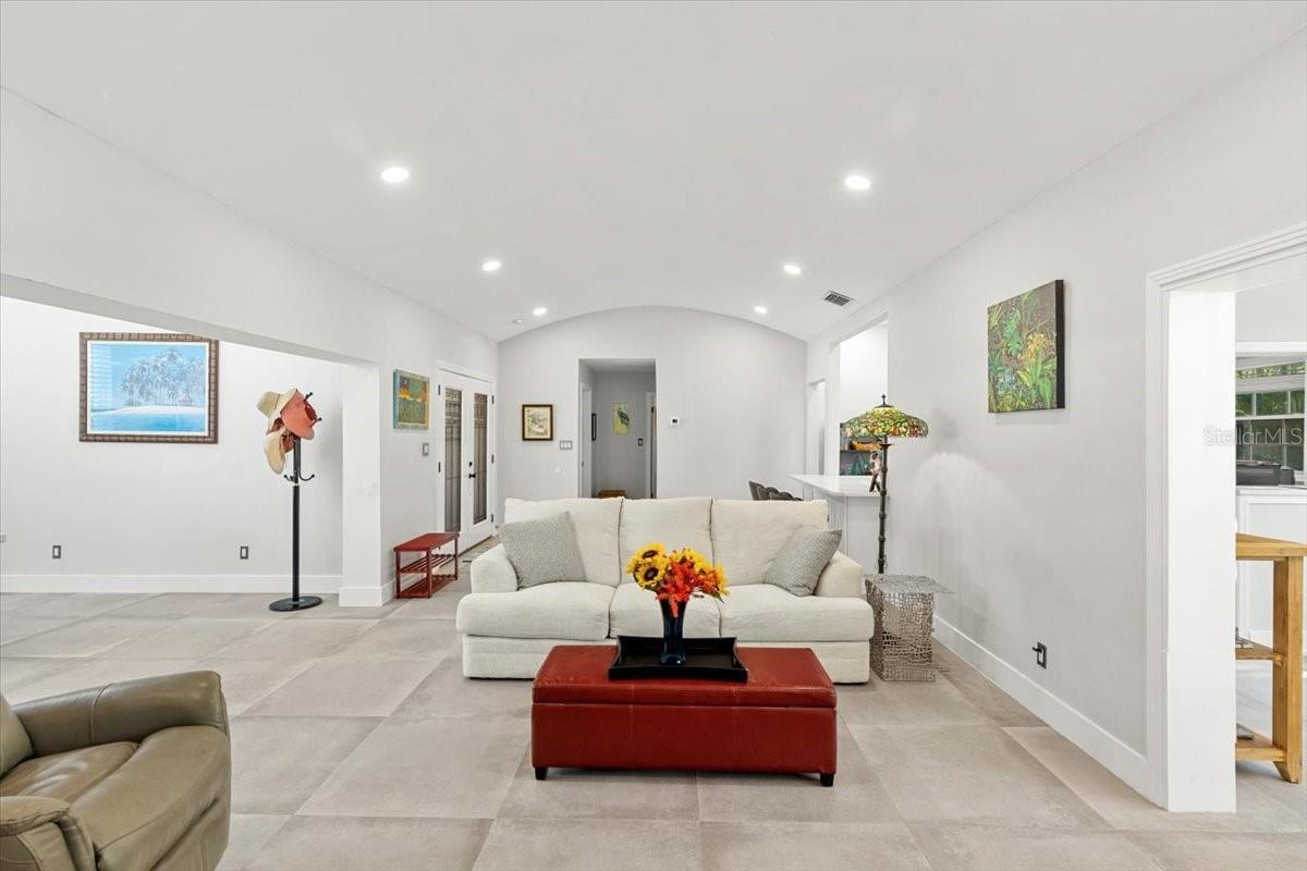 Image 7 of 66 For 8239 26th Avenue N