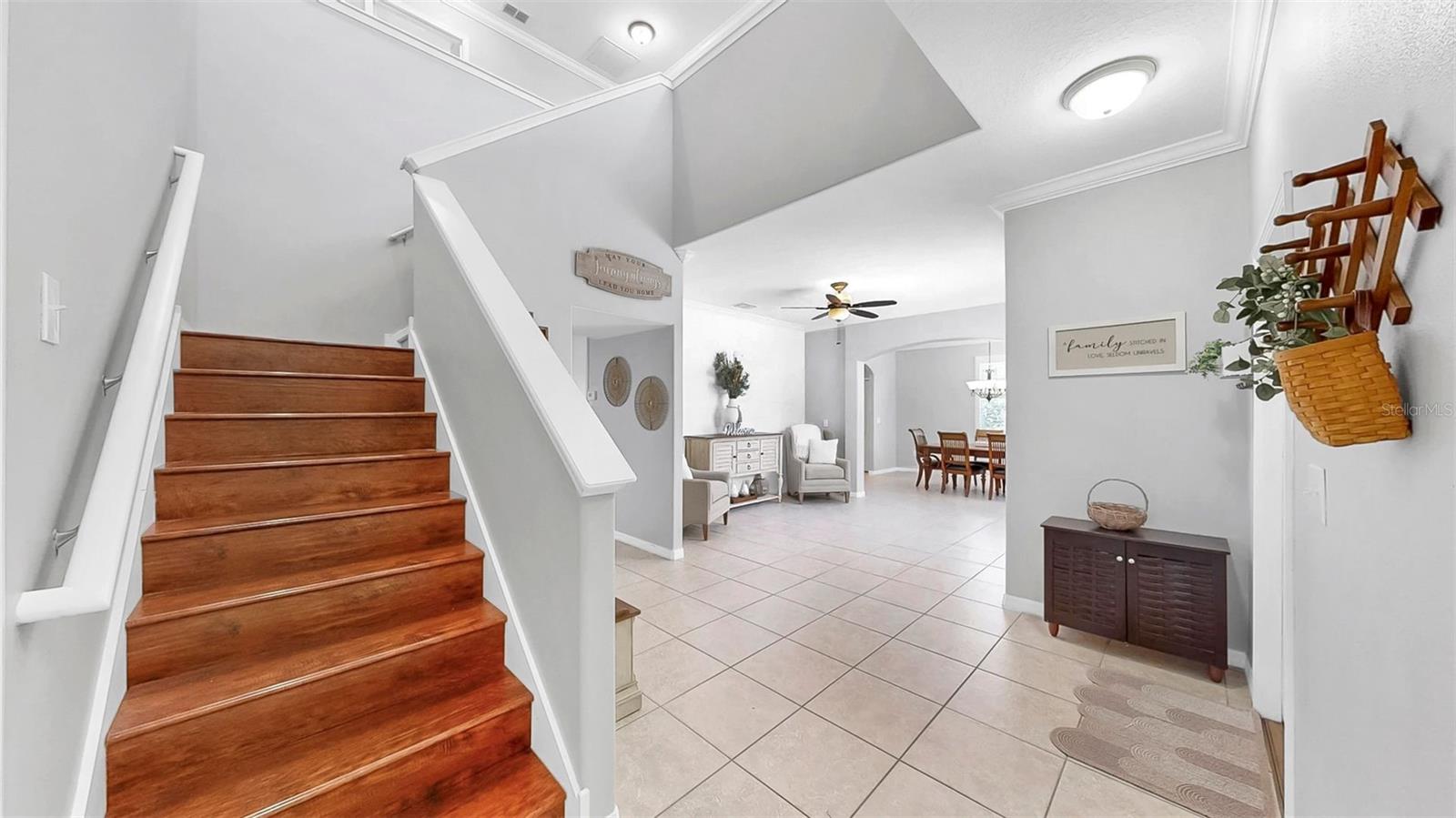 Listing photo id 17 for 2517 Cumberland Cliff Drive